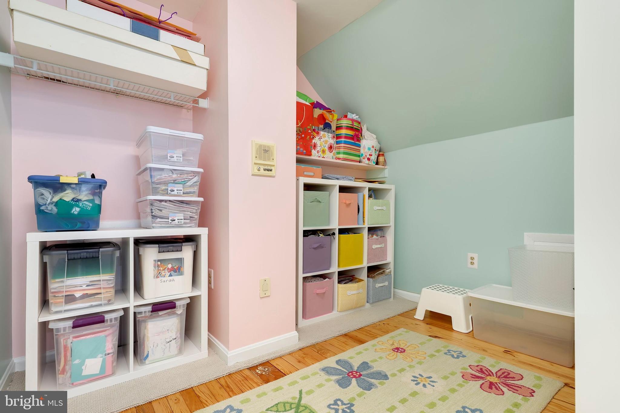 COLLEGE GARDENS - Residential