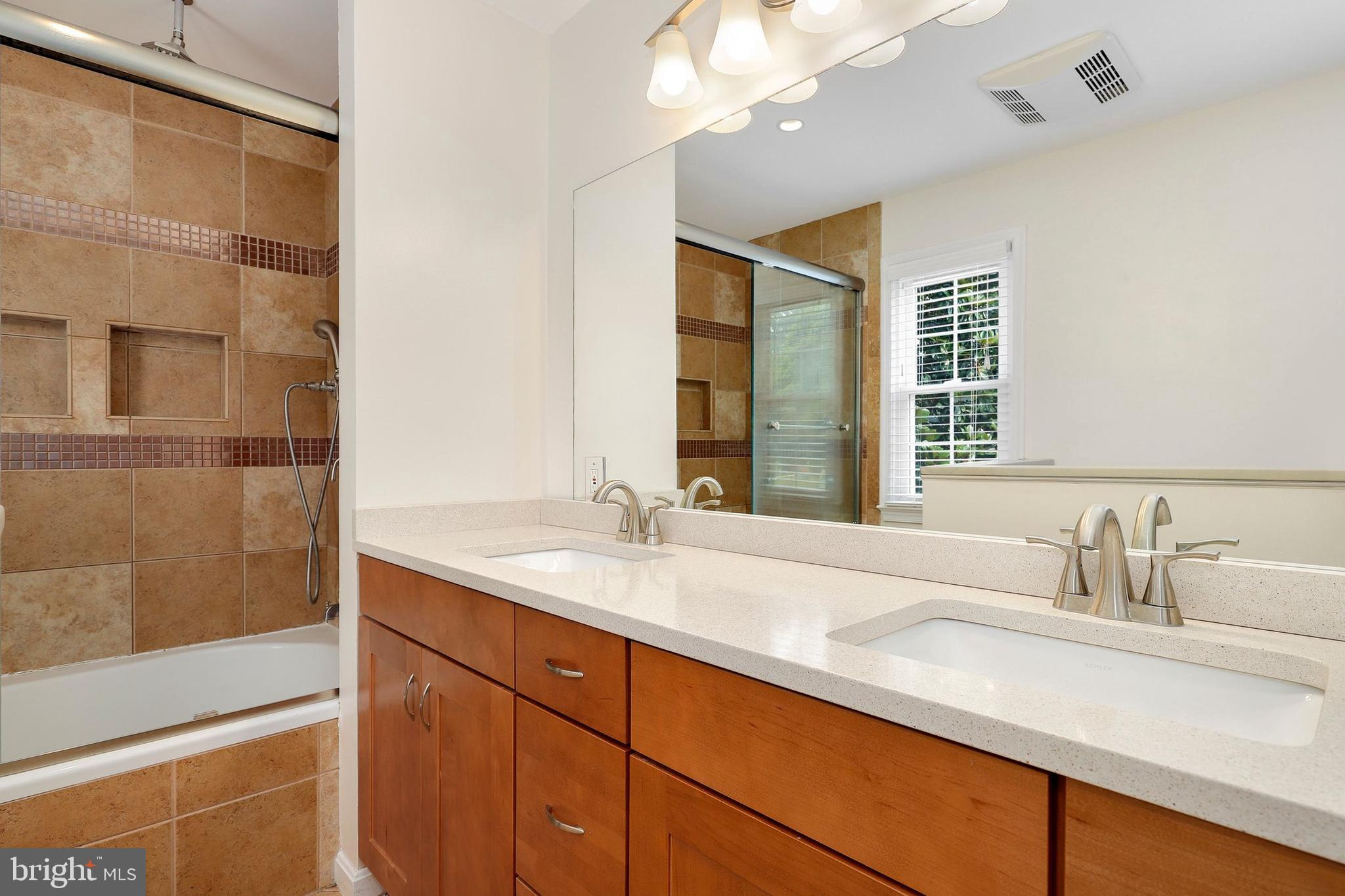 COLLEGE GARDENS - Residential