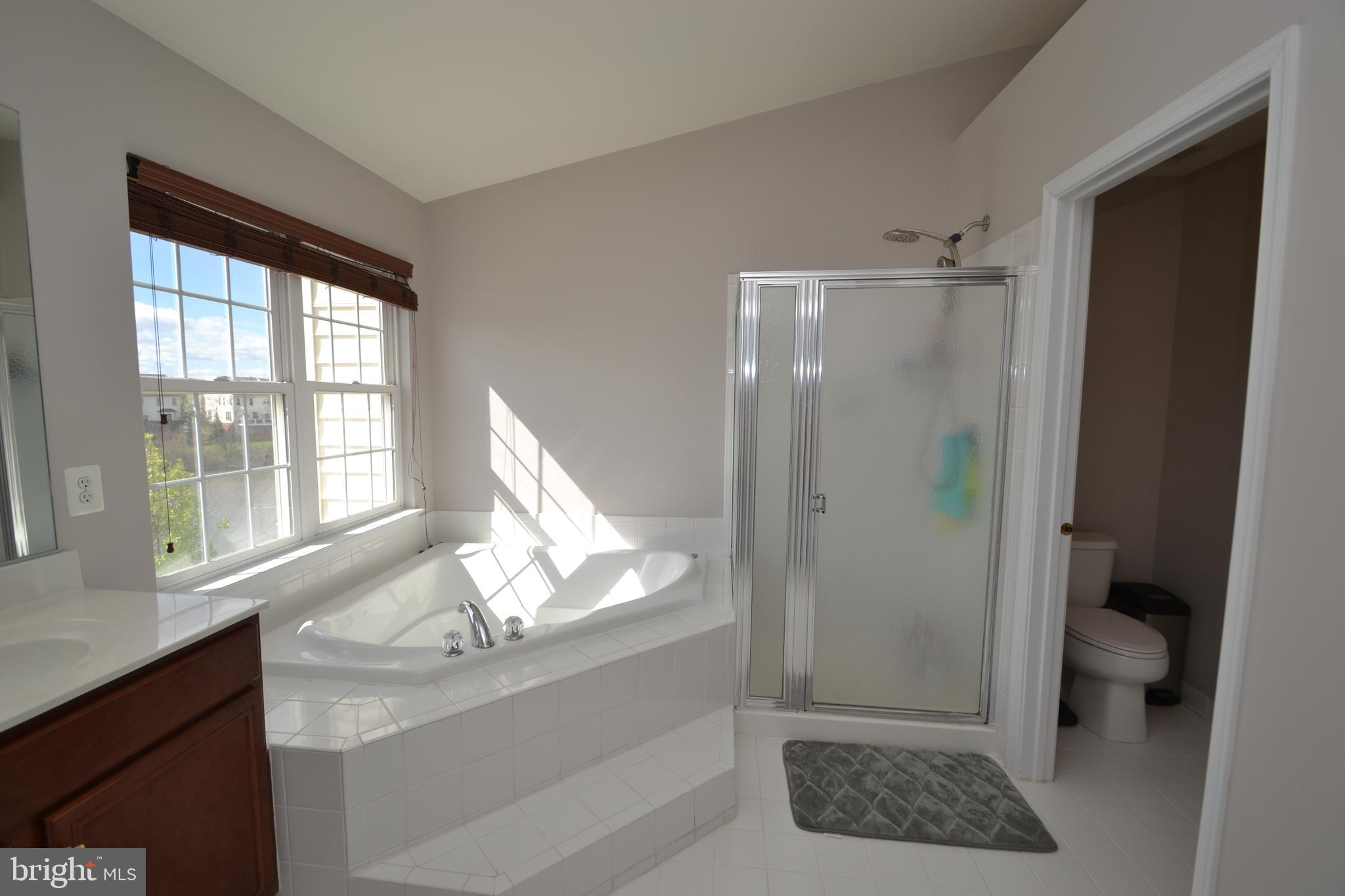 SOUTH RIDING - Residential Lease