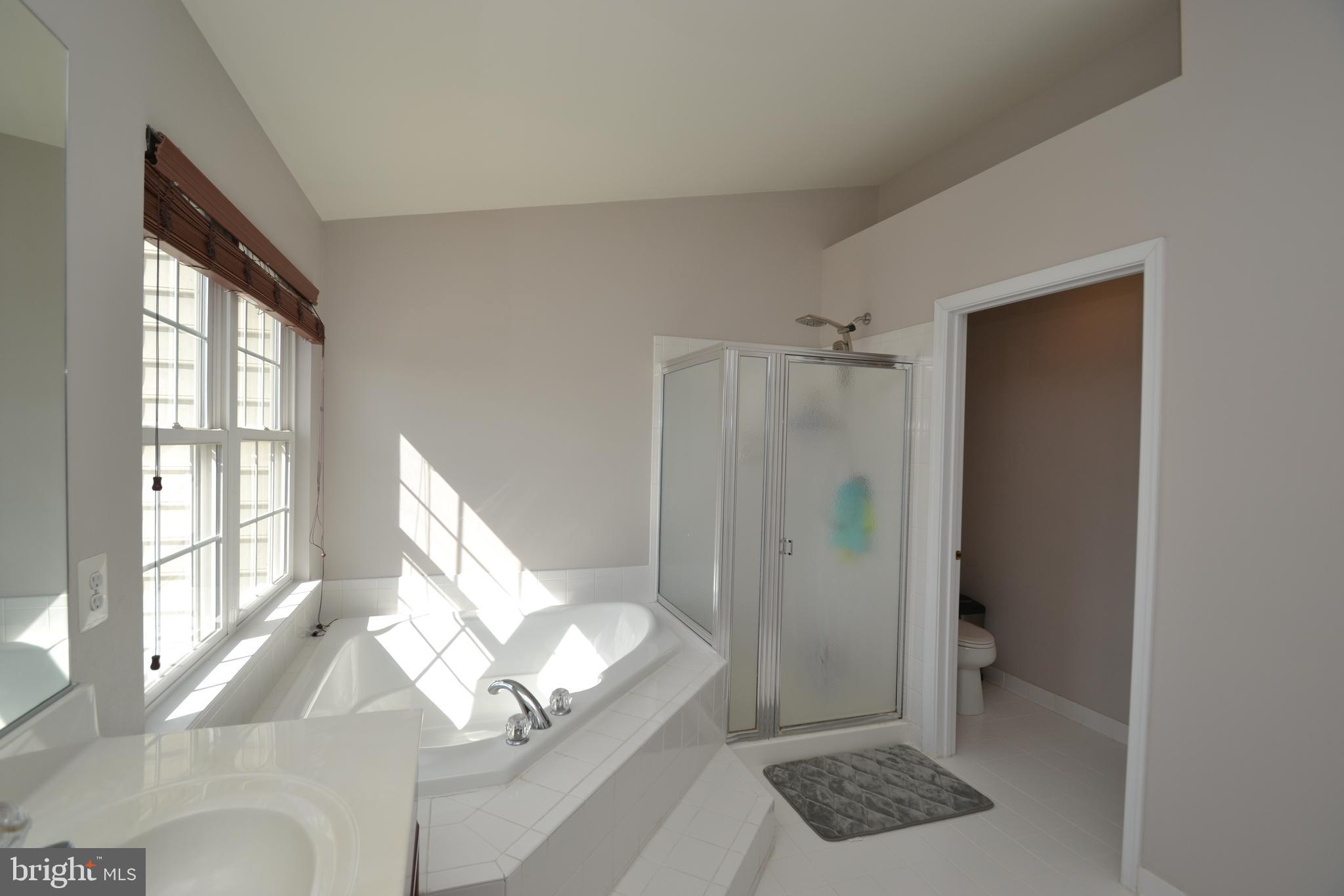 SOUTH RIDING - Residential Lease