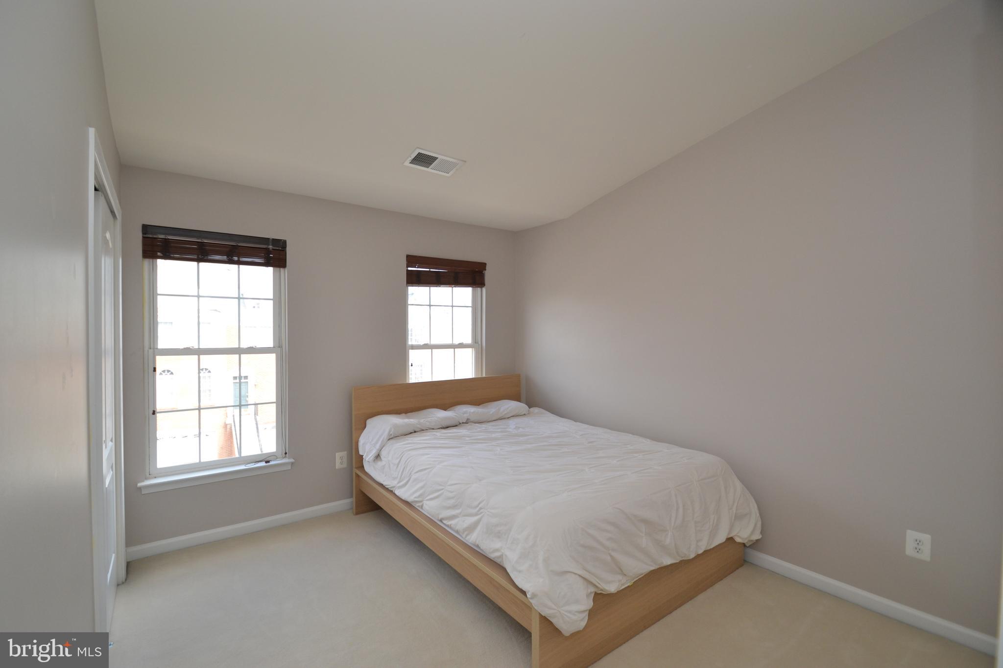 SOUTH RIDING - Residential Lease