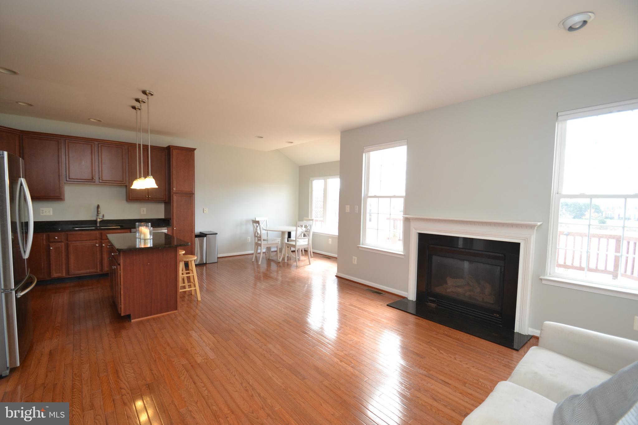 SOUTH RIDING - Residential Lease