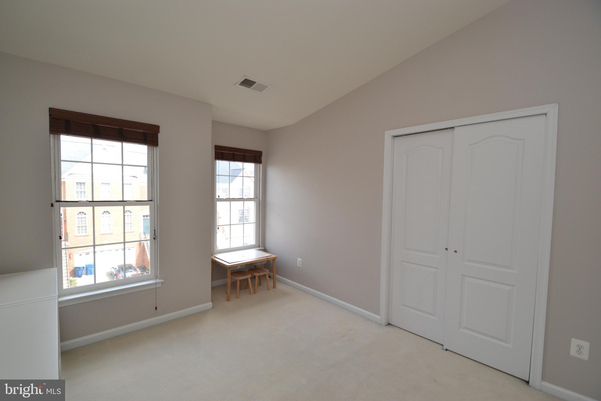 SOUTH RIDING - Residential Lease