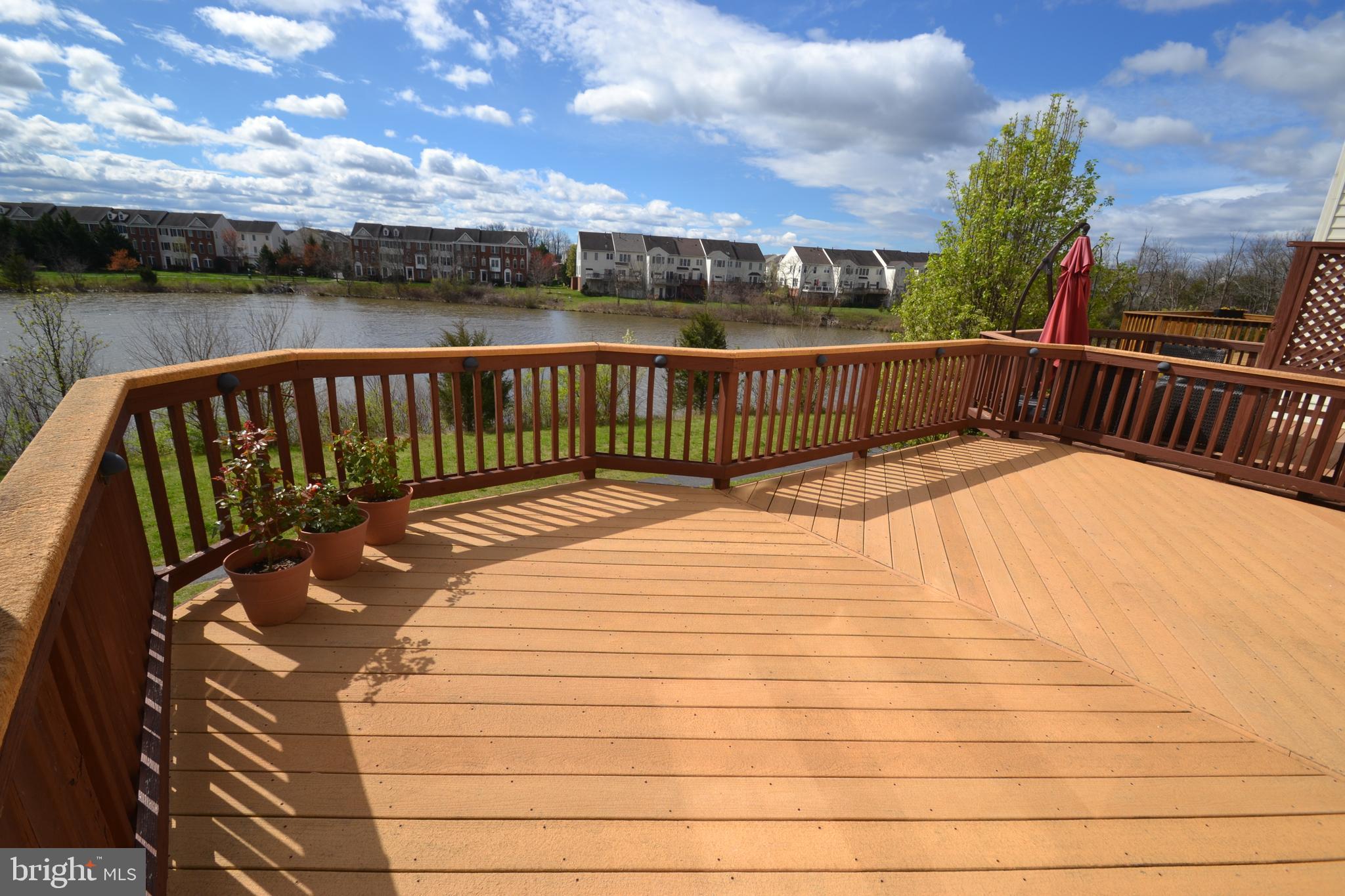 SOUTH RIDING - Residential Lease