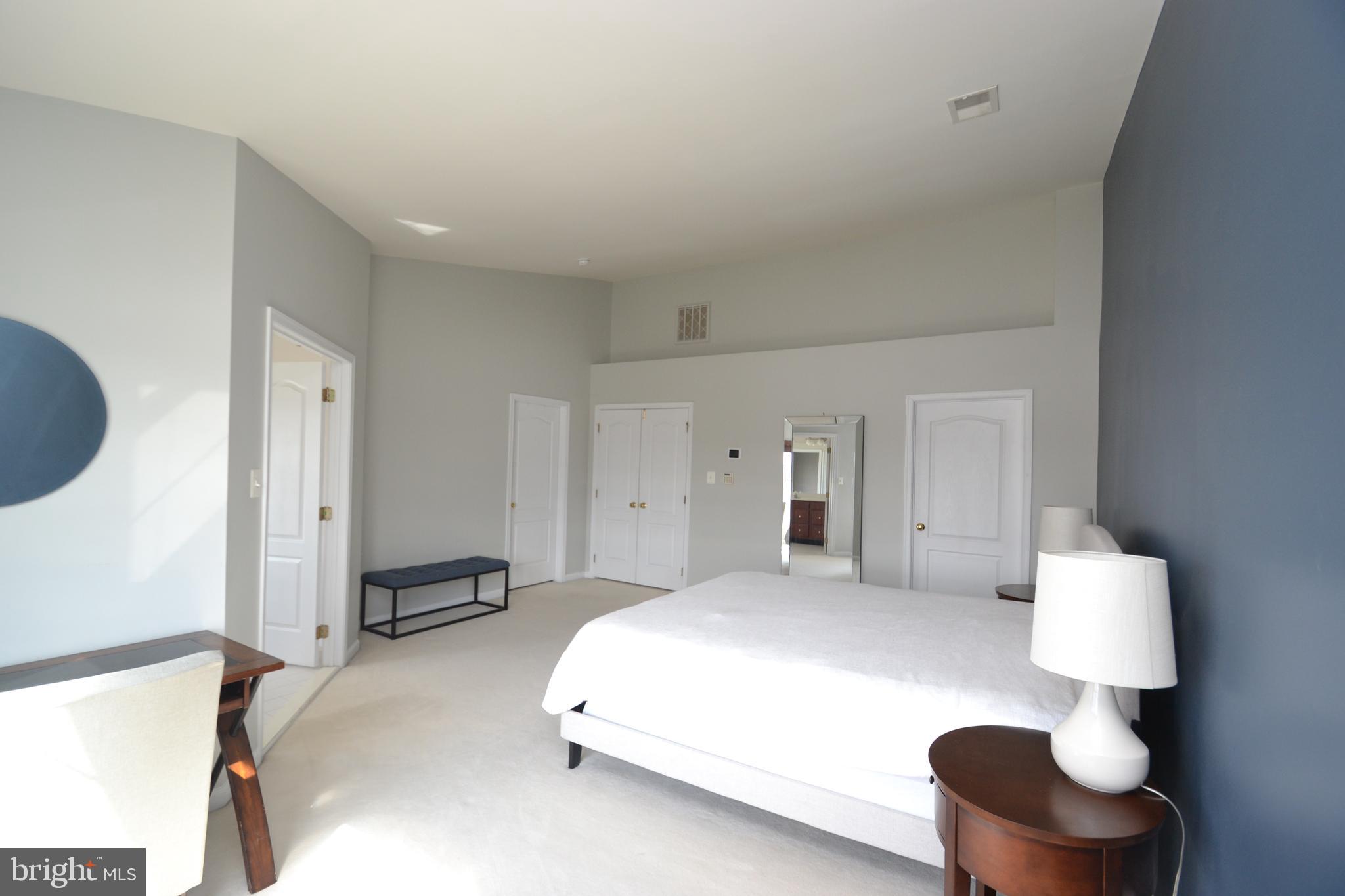 SOUTH RIDING - Residential Lease