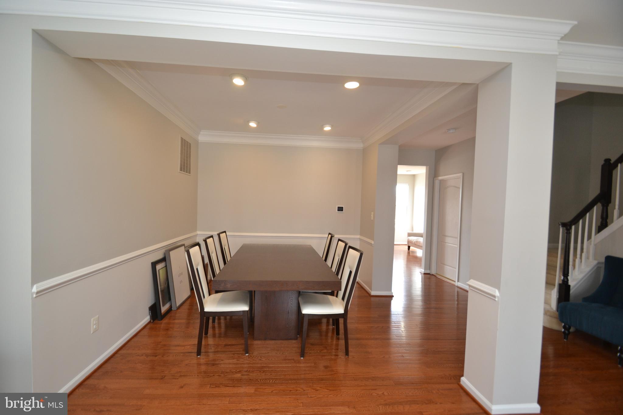 SOUTH RIDING - Residential Lease