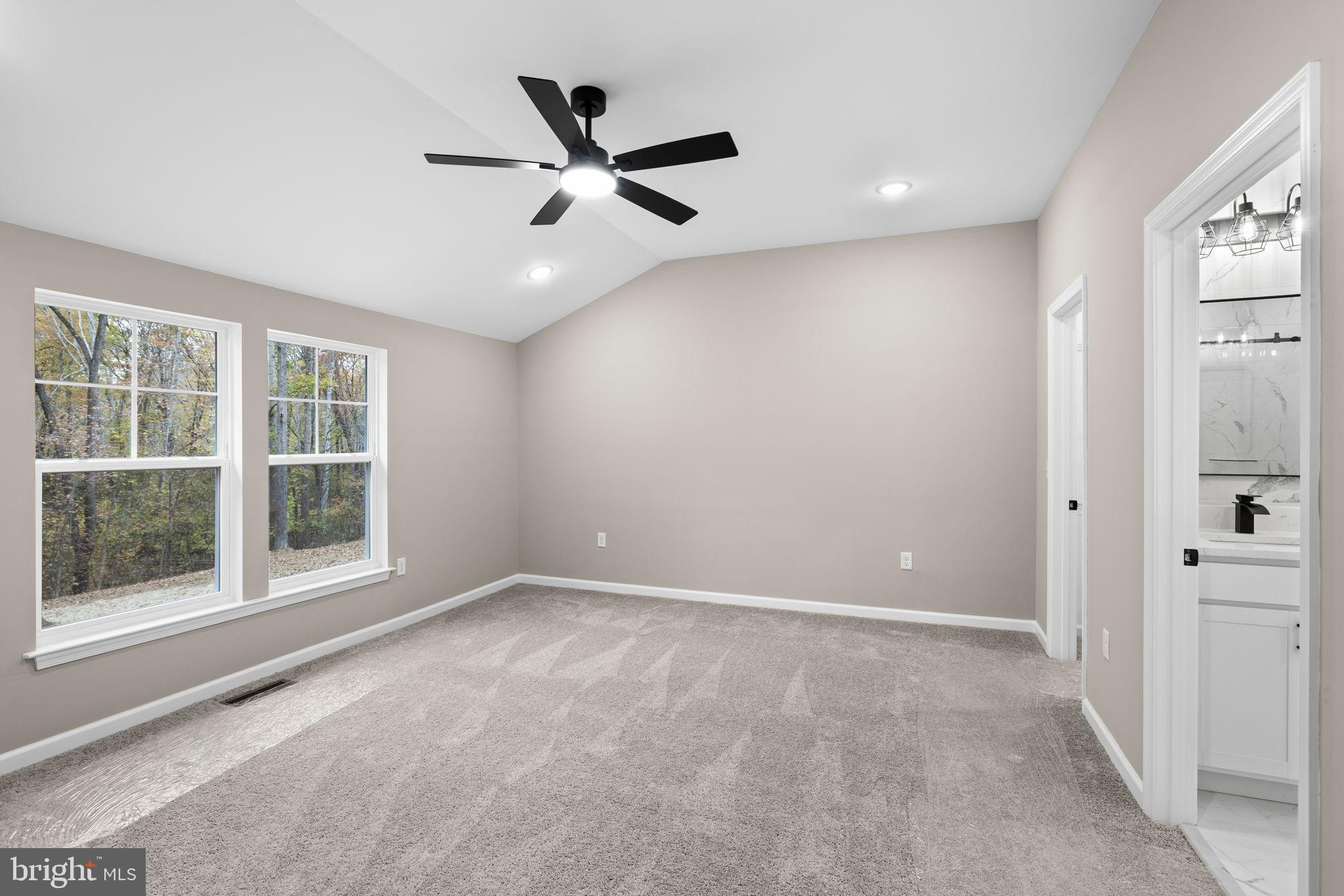 LIVINGSTON VILLAGE - Residential