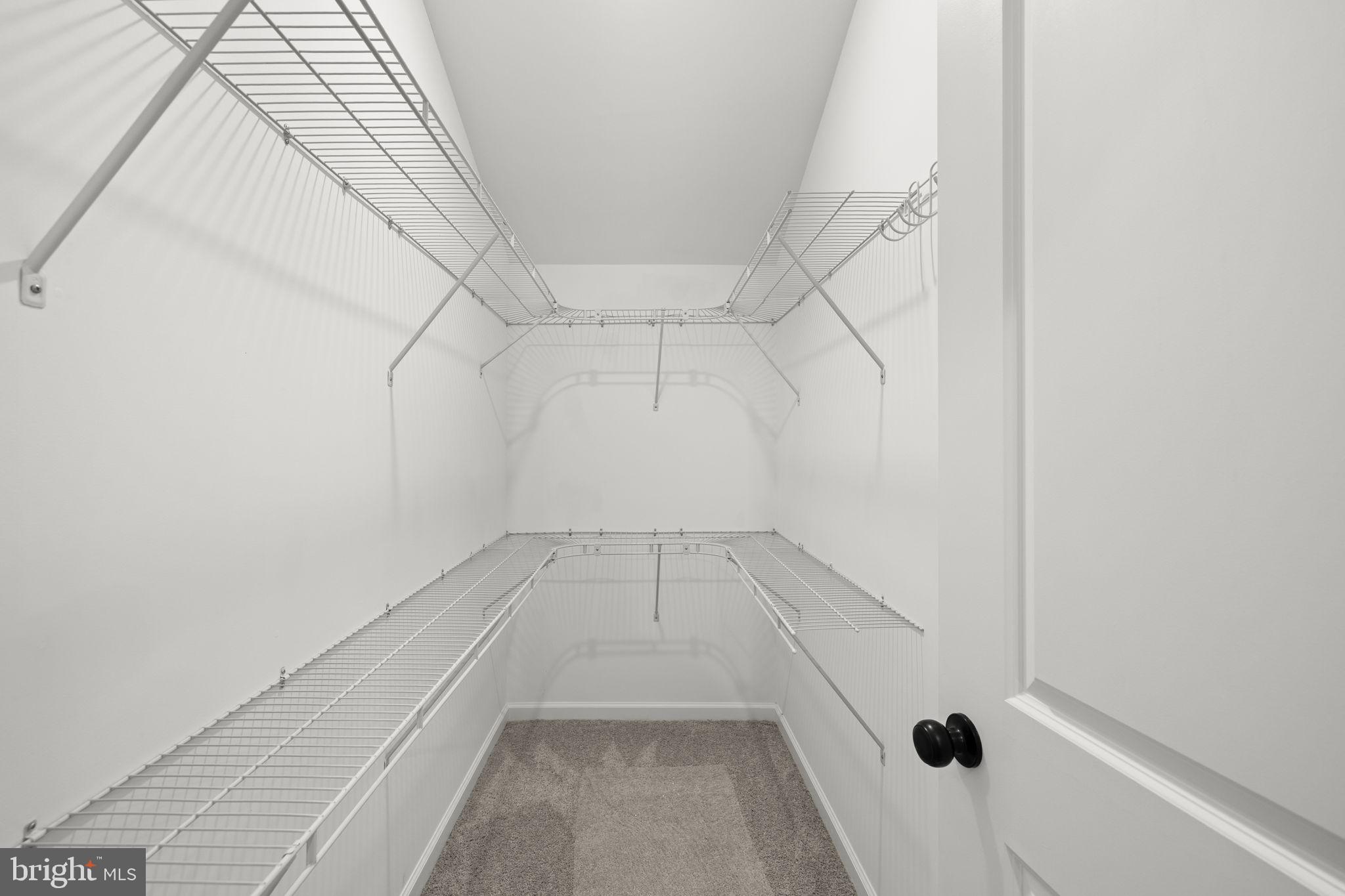 LIVINGSTON VILLAGE - Residential