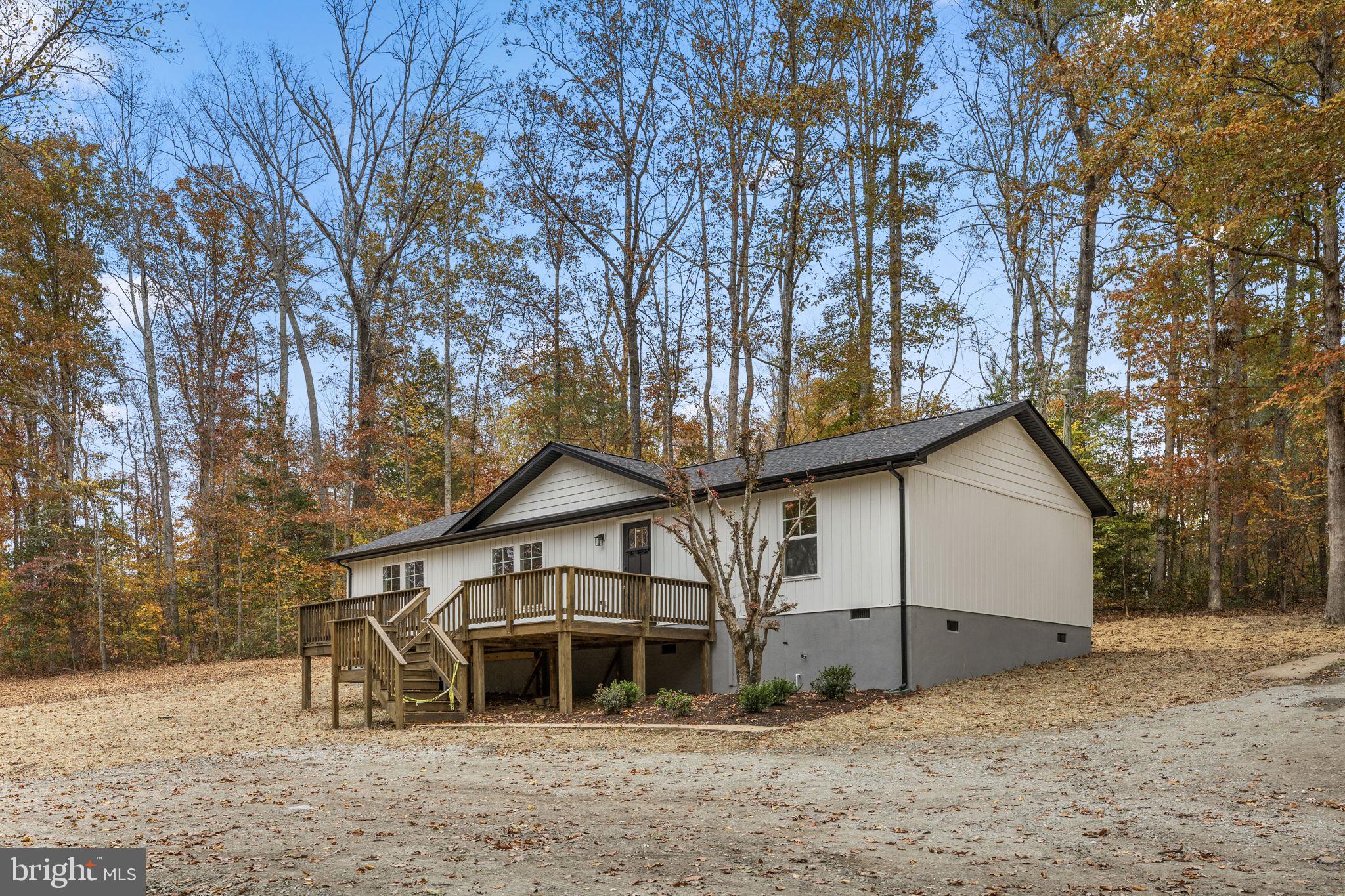 LIVINGSTON VILLAGE - Residential