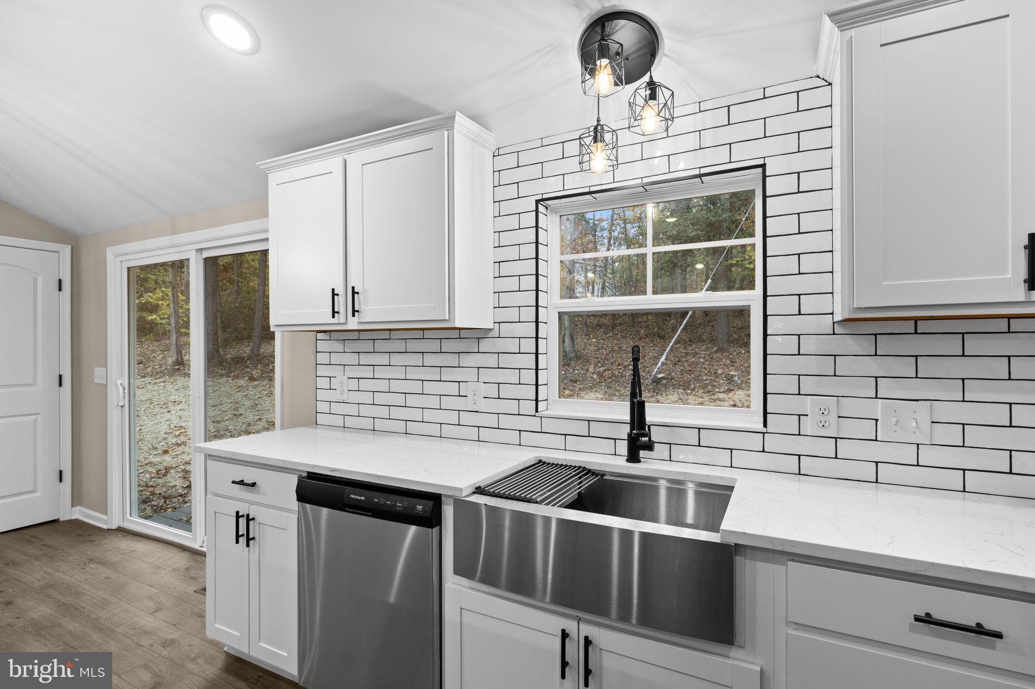 LIVINGSTON VILLAGE - Residential