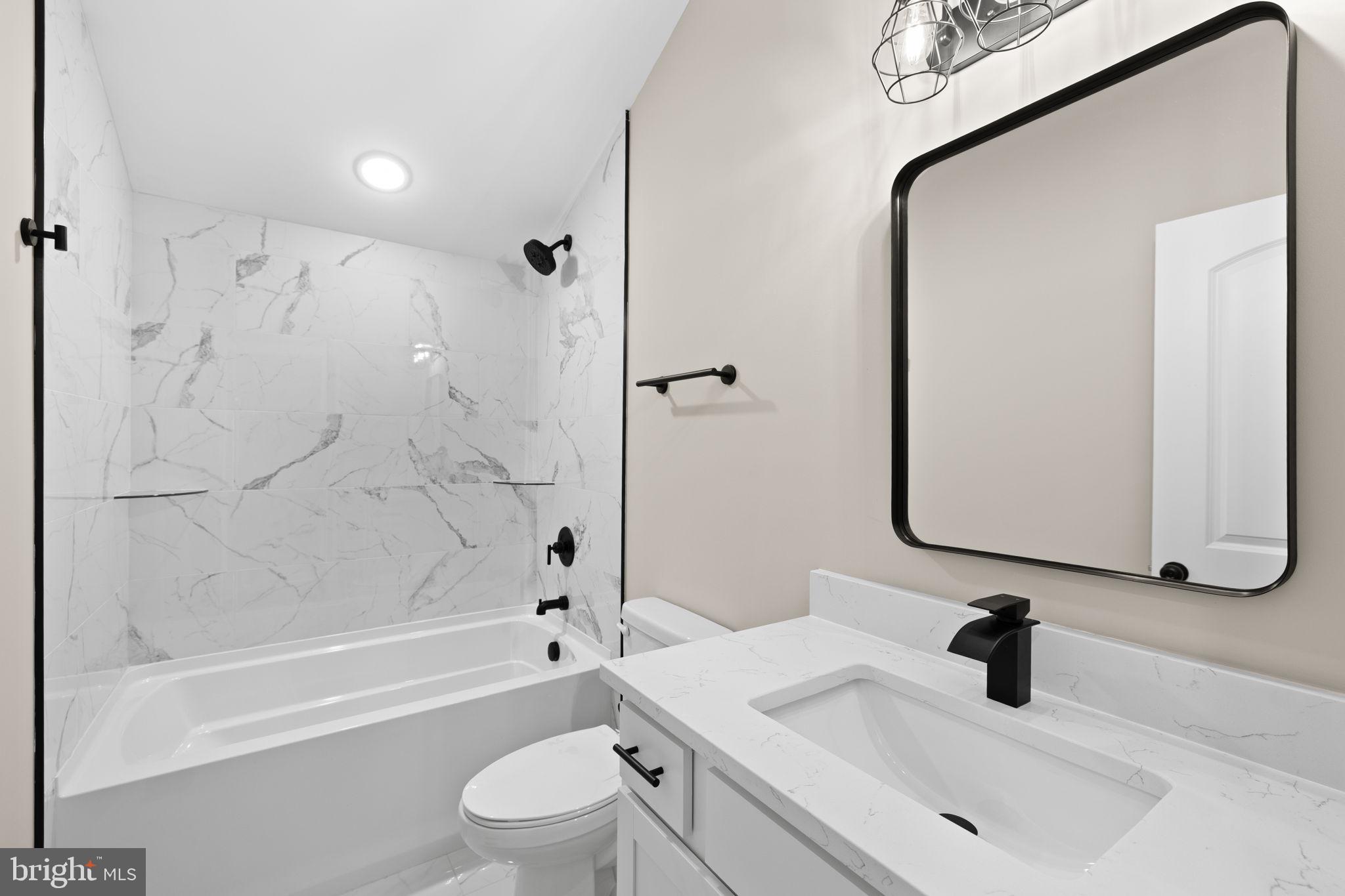 LIVINGSTON VILLAGE - Residential