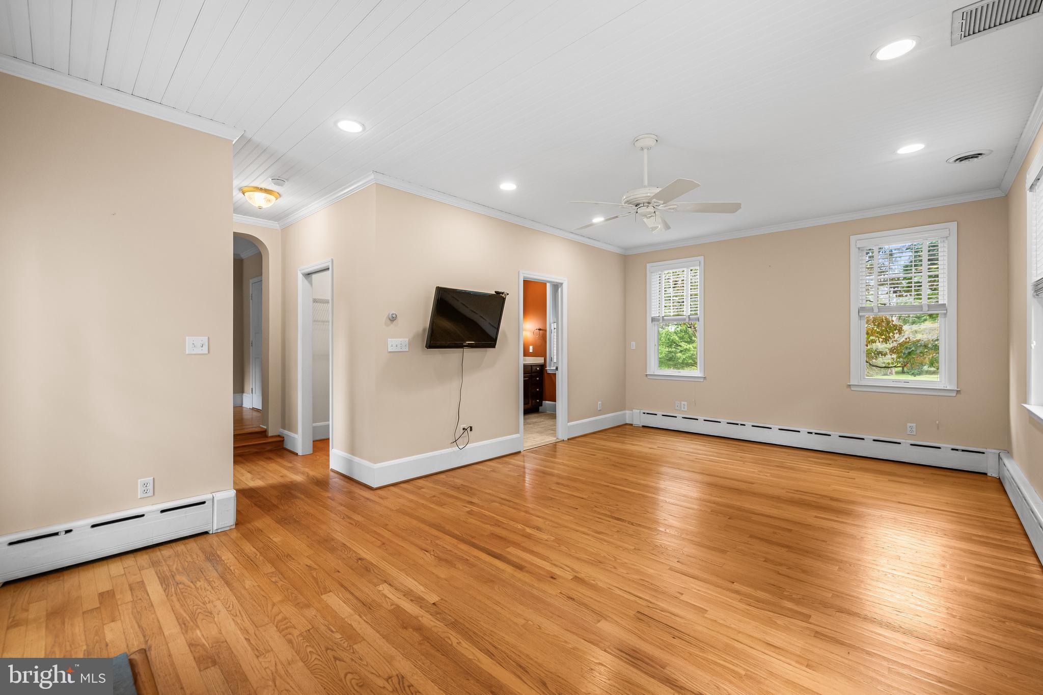 BEAVERBROOK - Residential