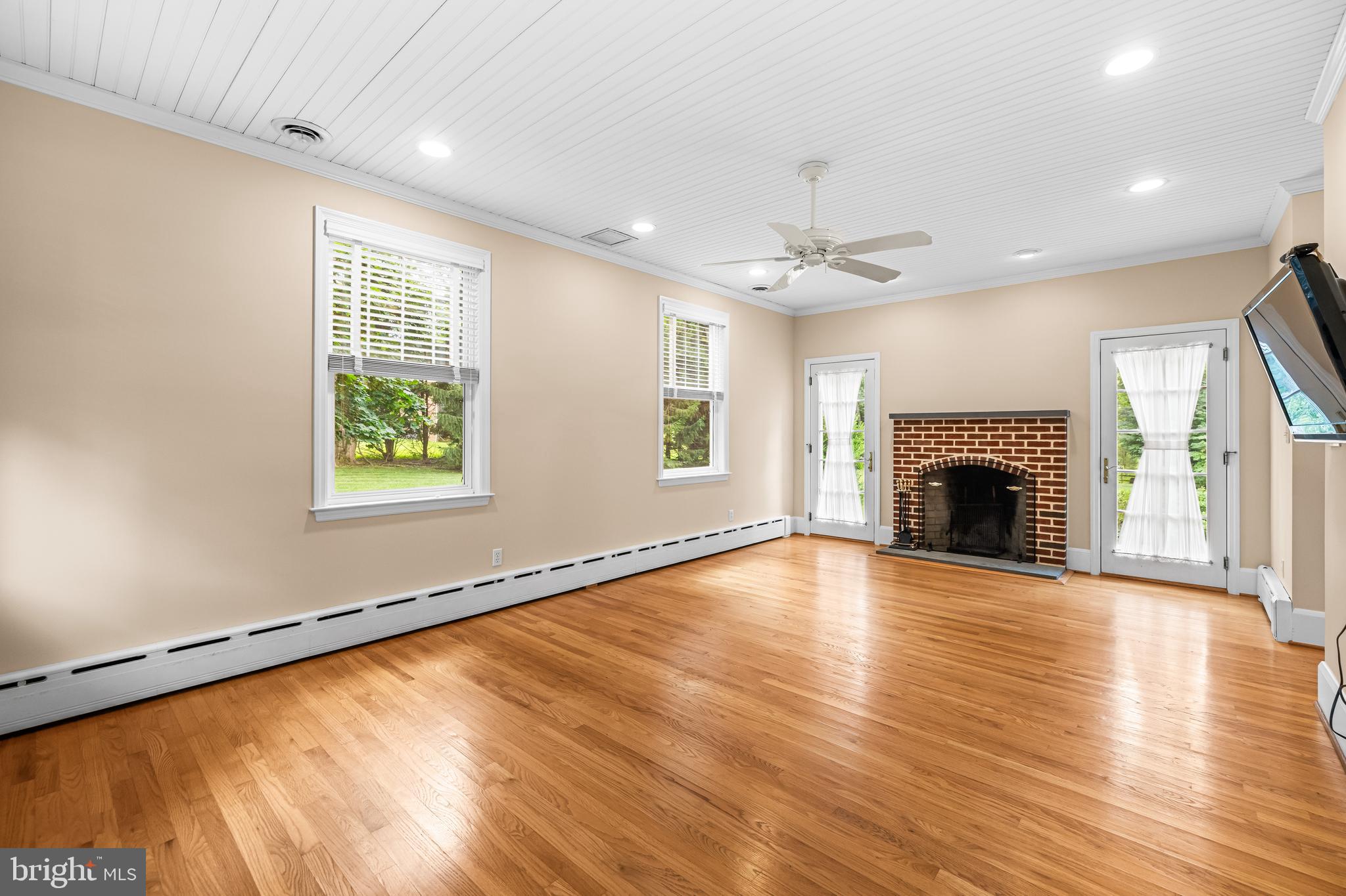 BEAVERBROOK - Residential