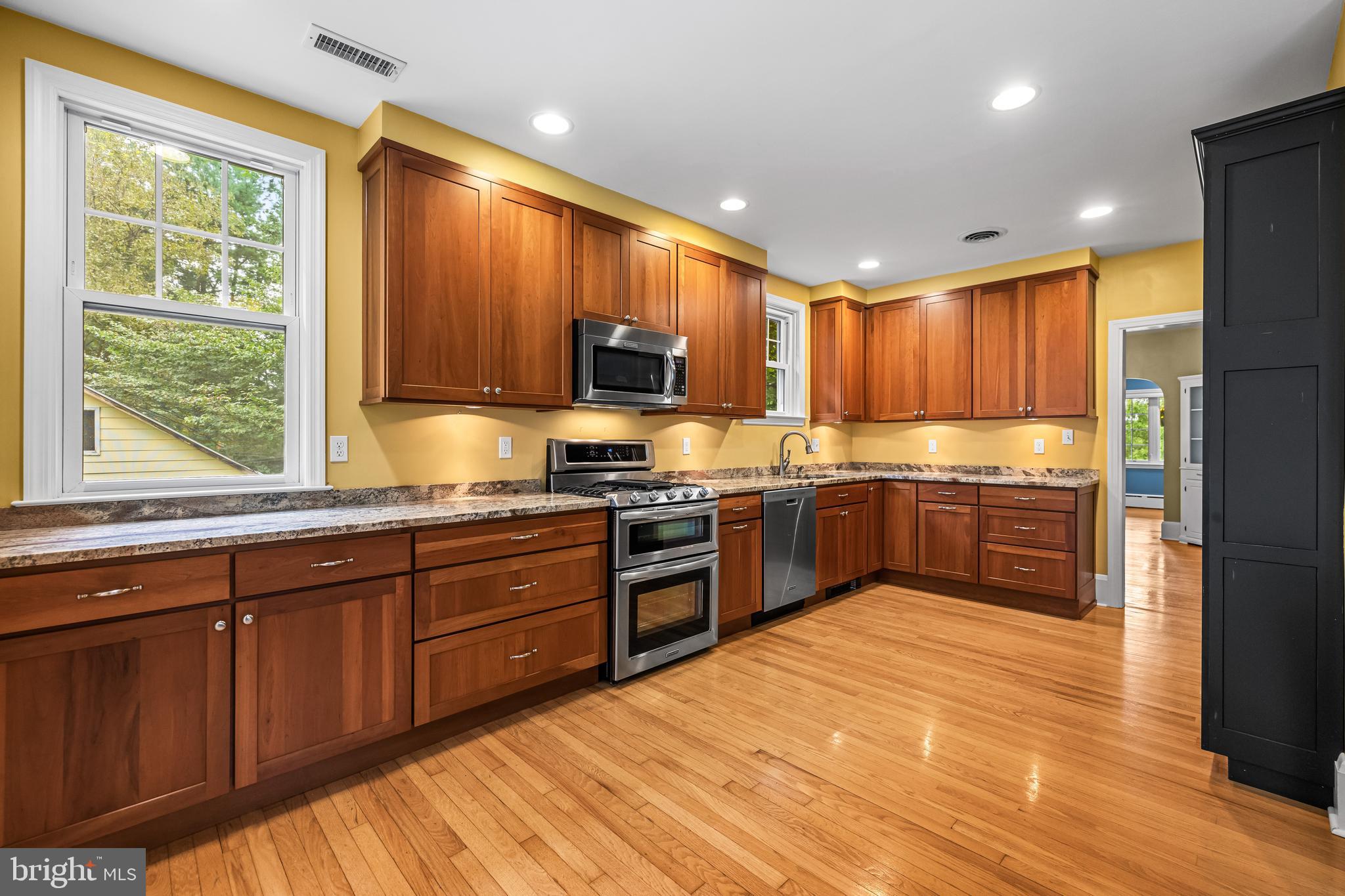 BEAVERBROOK - Residential