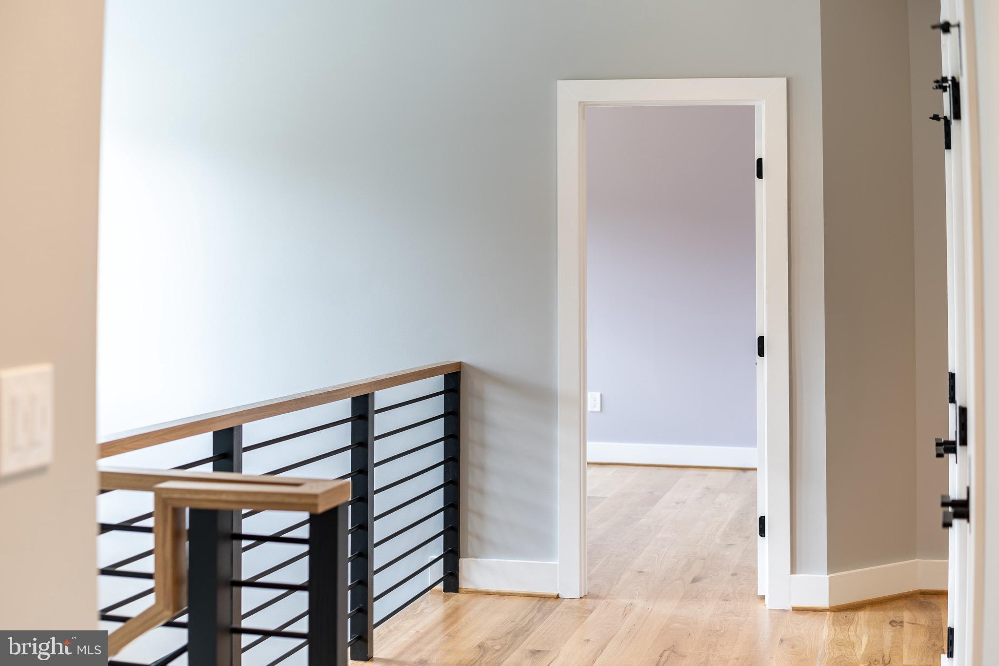 COUNTRY CLUB HILLS - Residential