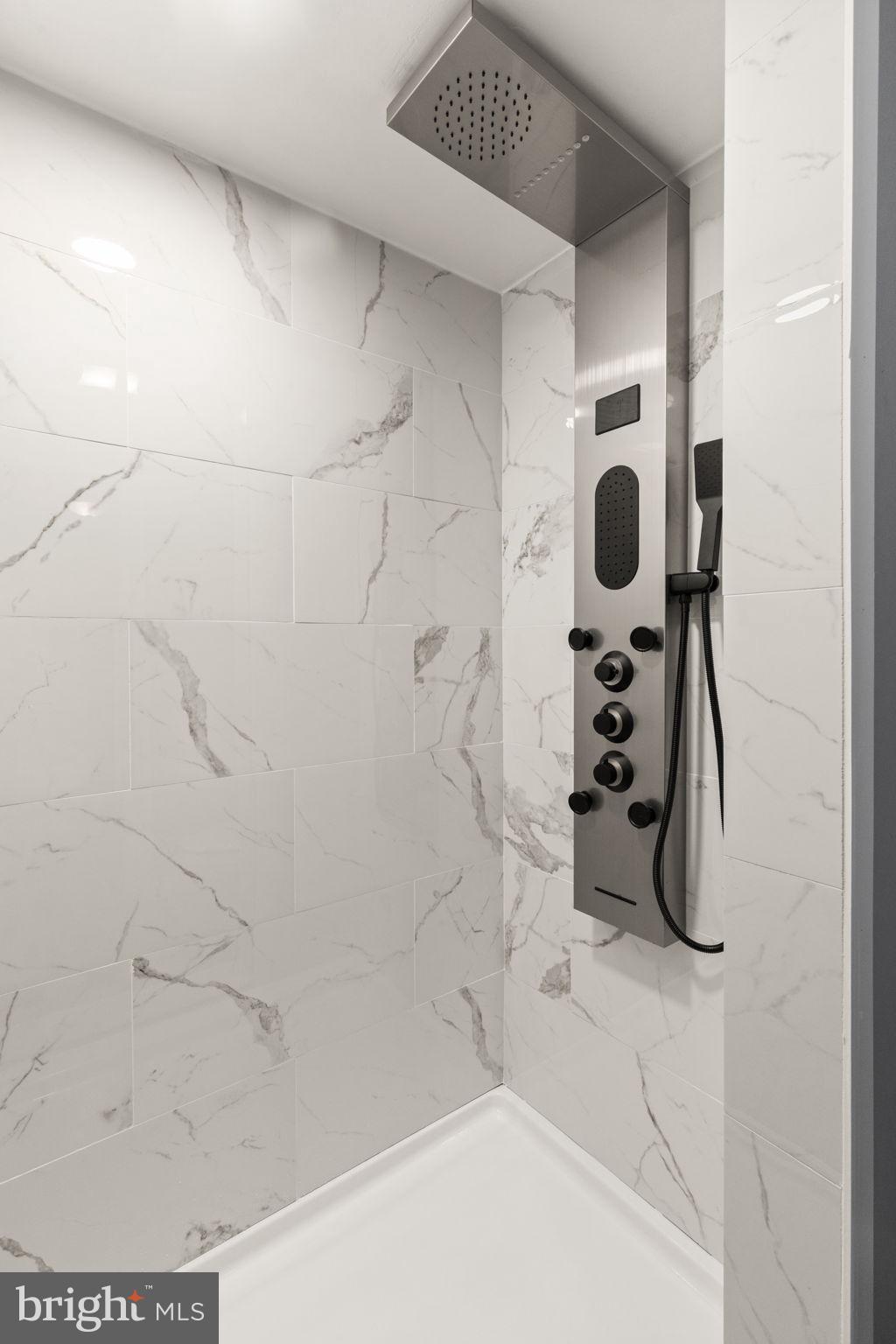 VICTORY VILLA - Residential