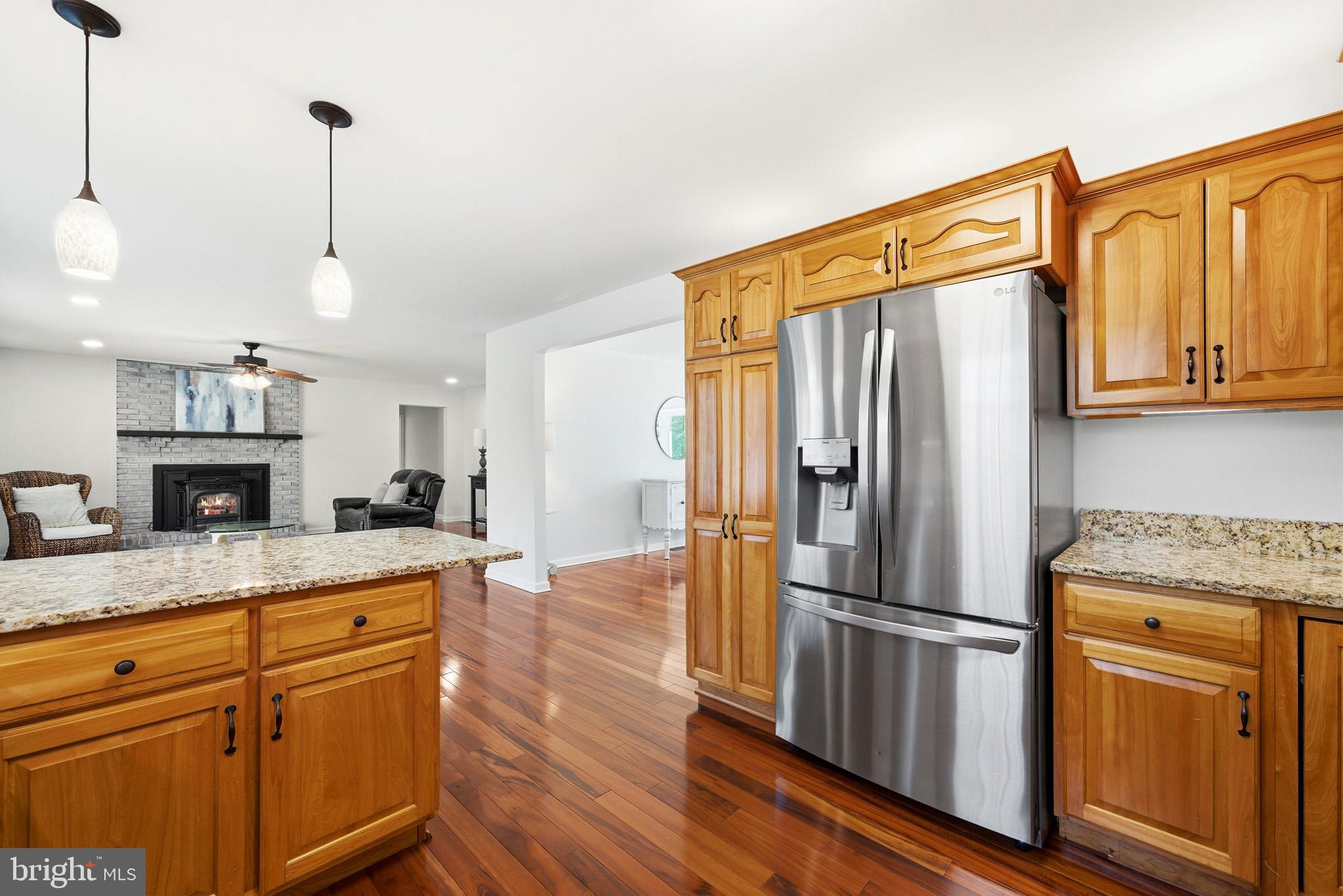 HUGHESVILLE - Residential