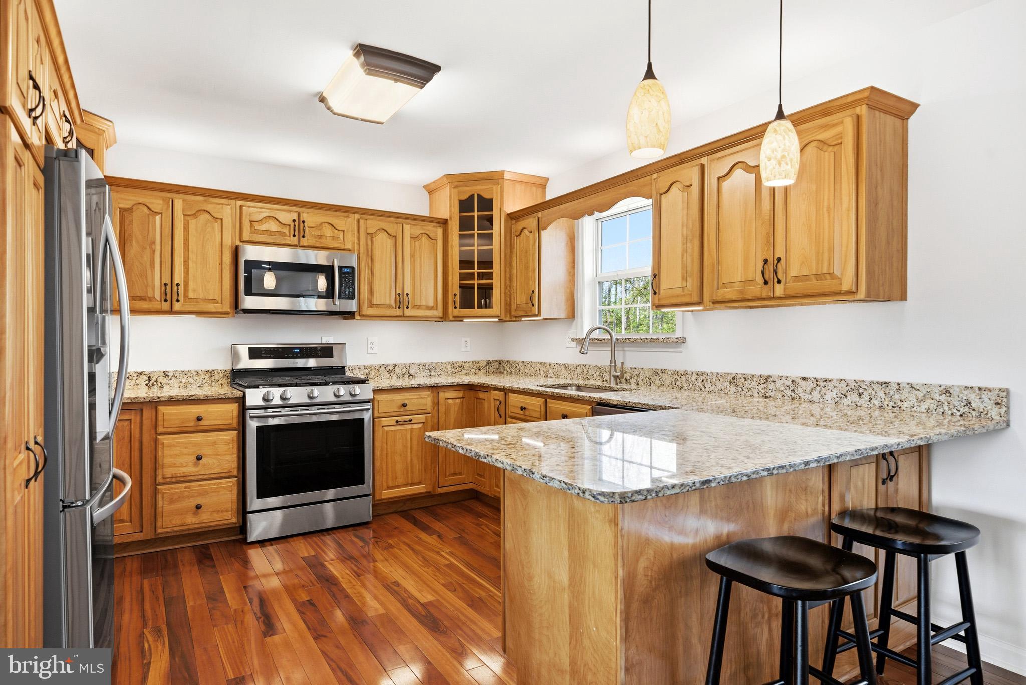 HUGHESVILLE - Residential