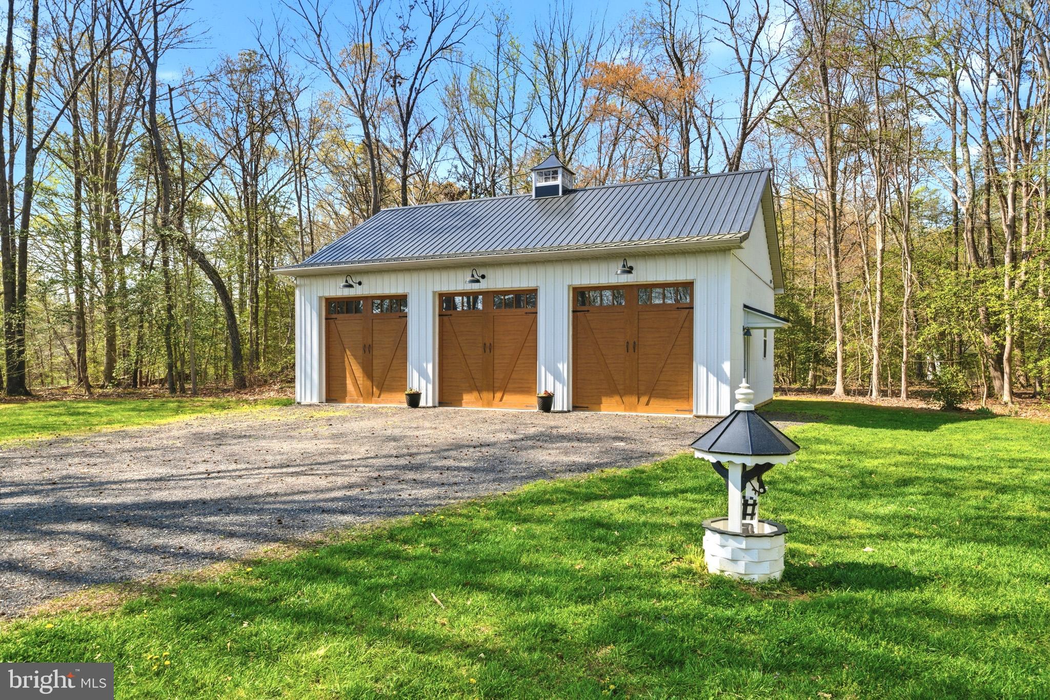 HUGHESVILLE - Residential