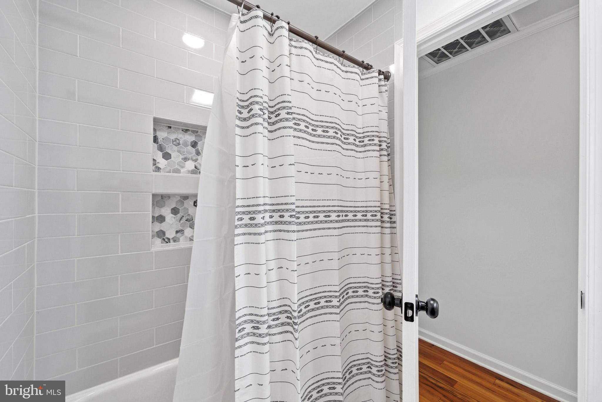 HUGHESVILLE - Residential