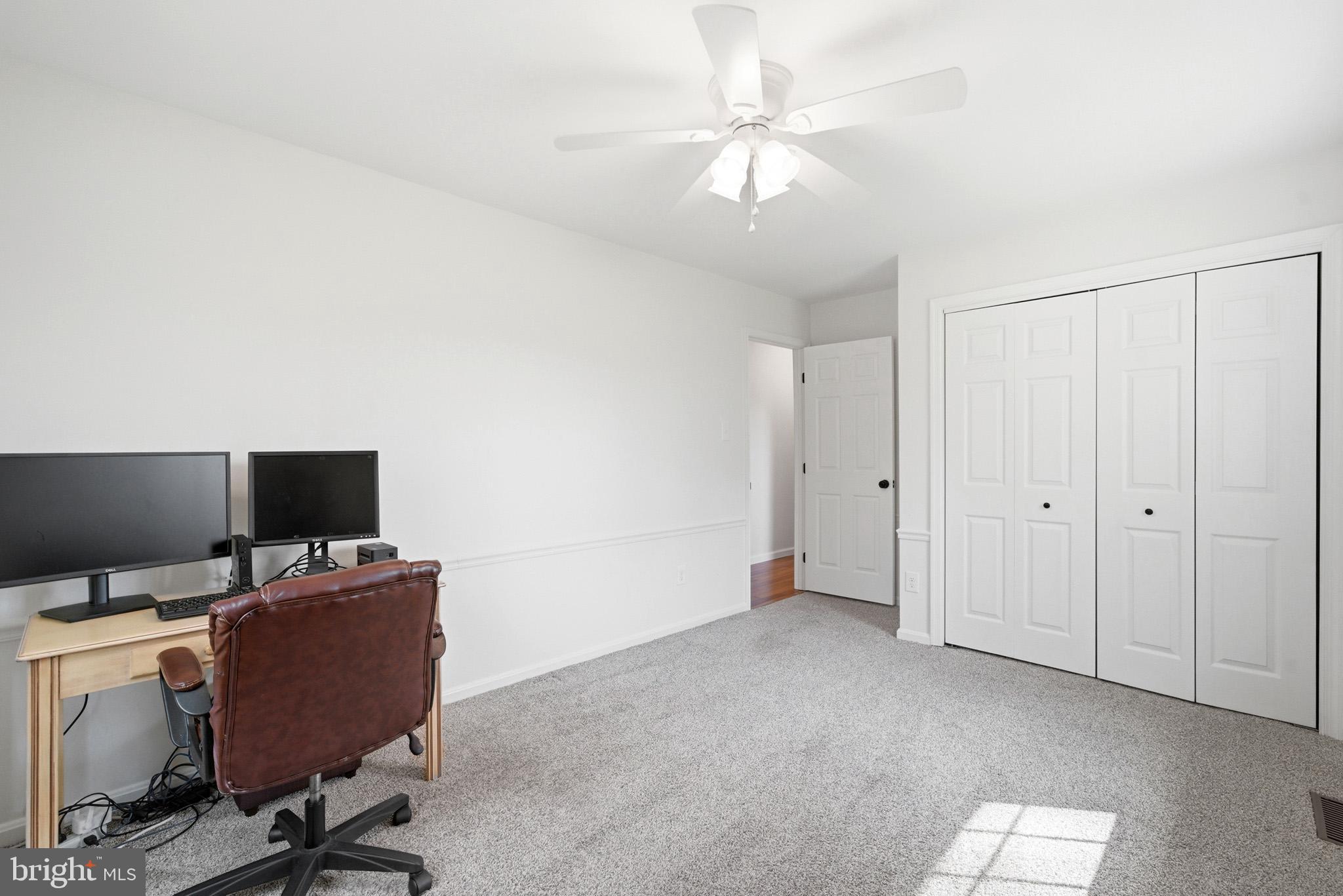 HUGHESVILLE - Residential