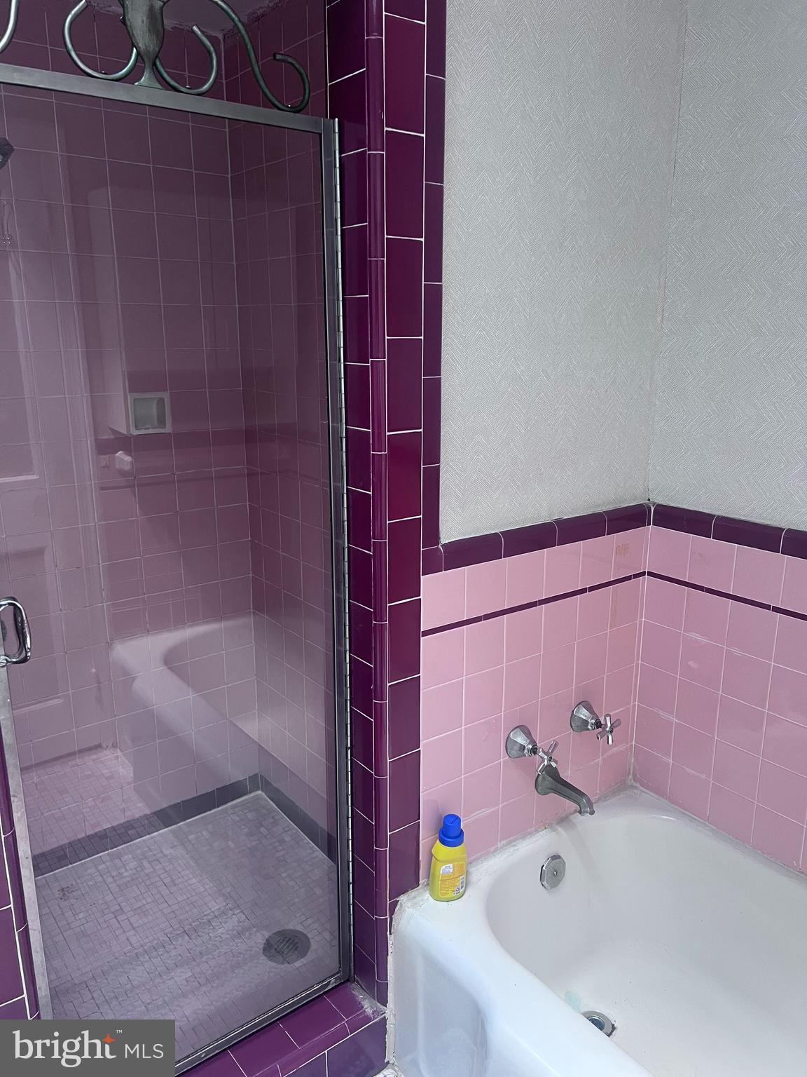 PHILADELPHIA (NORTHEAST) - Residential