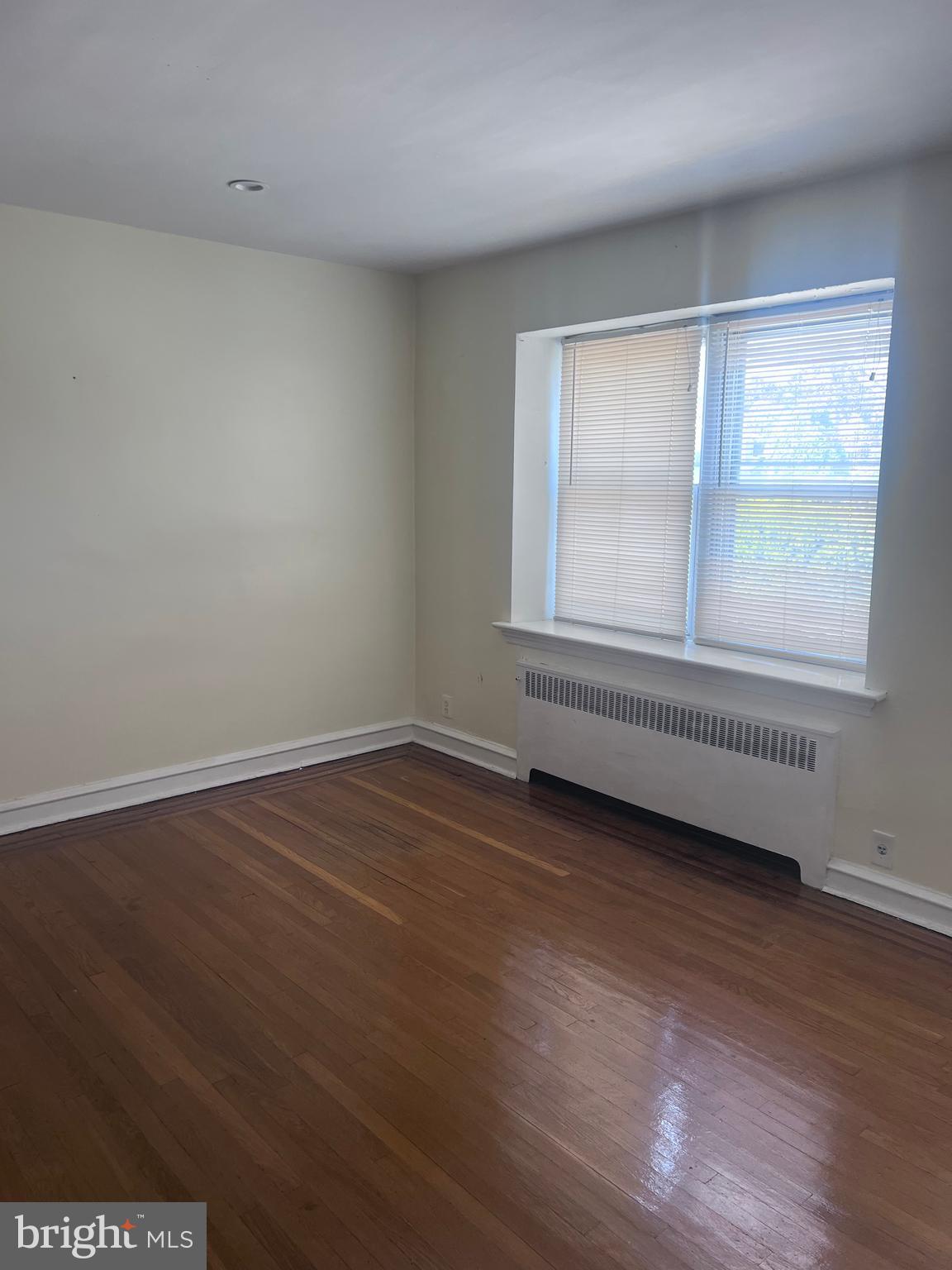 PHILADELPHIA (NORTHEAST) - Residential
