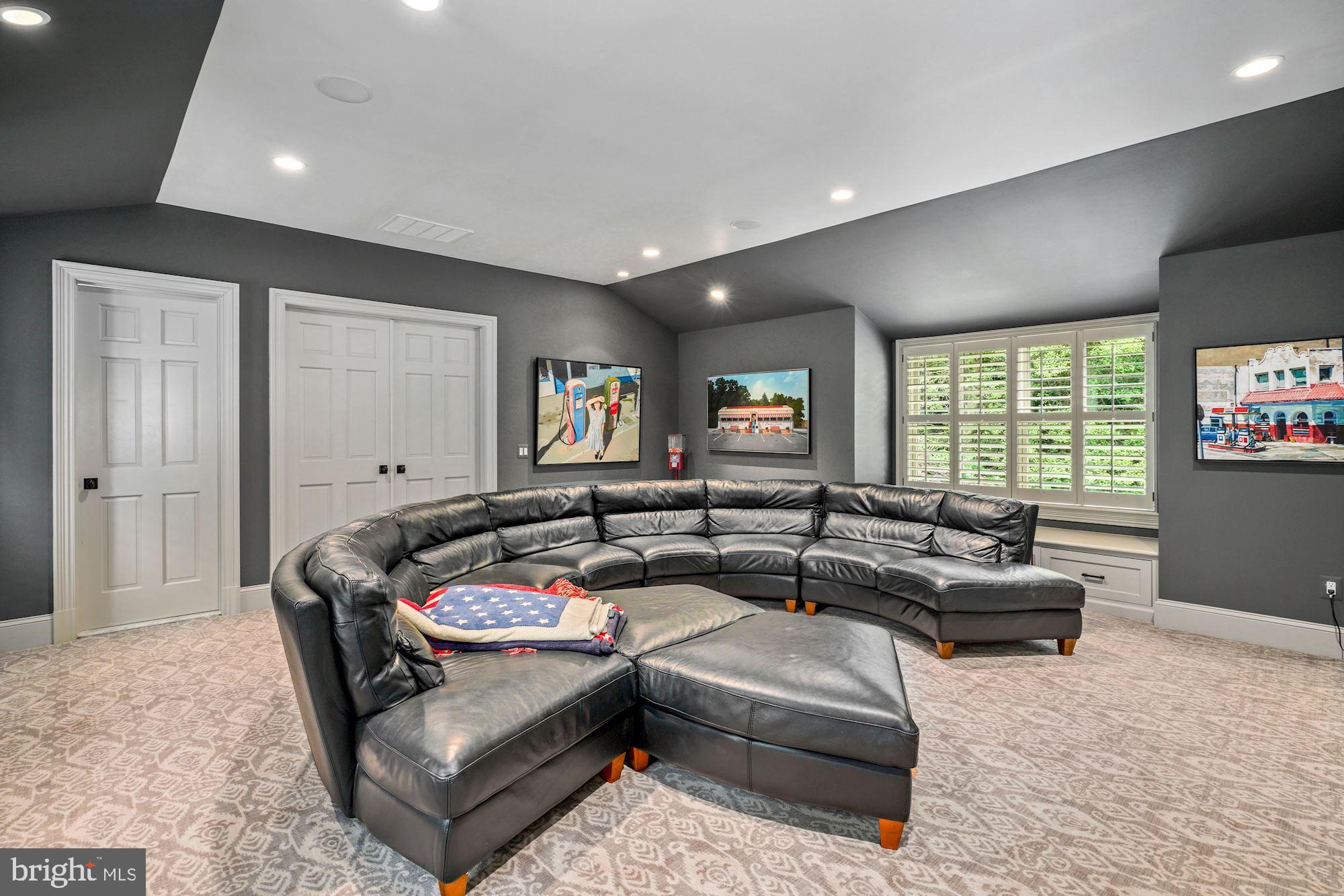 LANGLEY FARMS - Residential