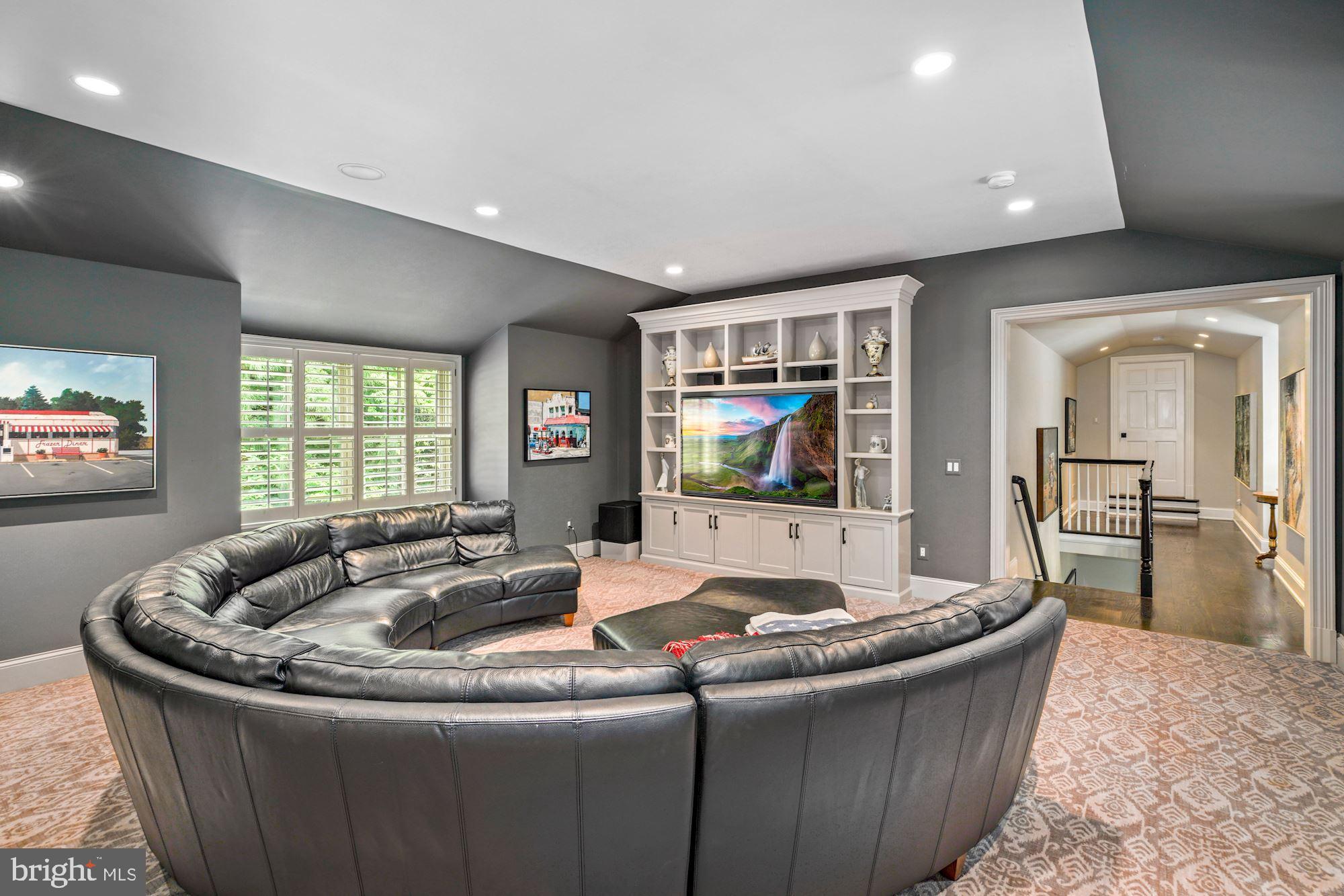 LANGLEY FARMS - Residential