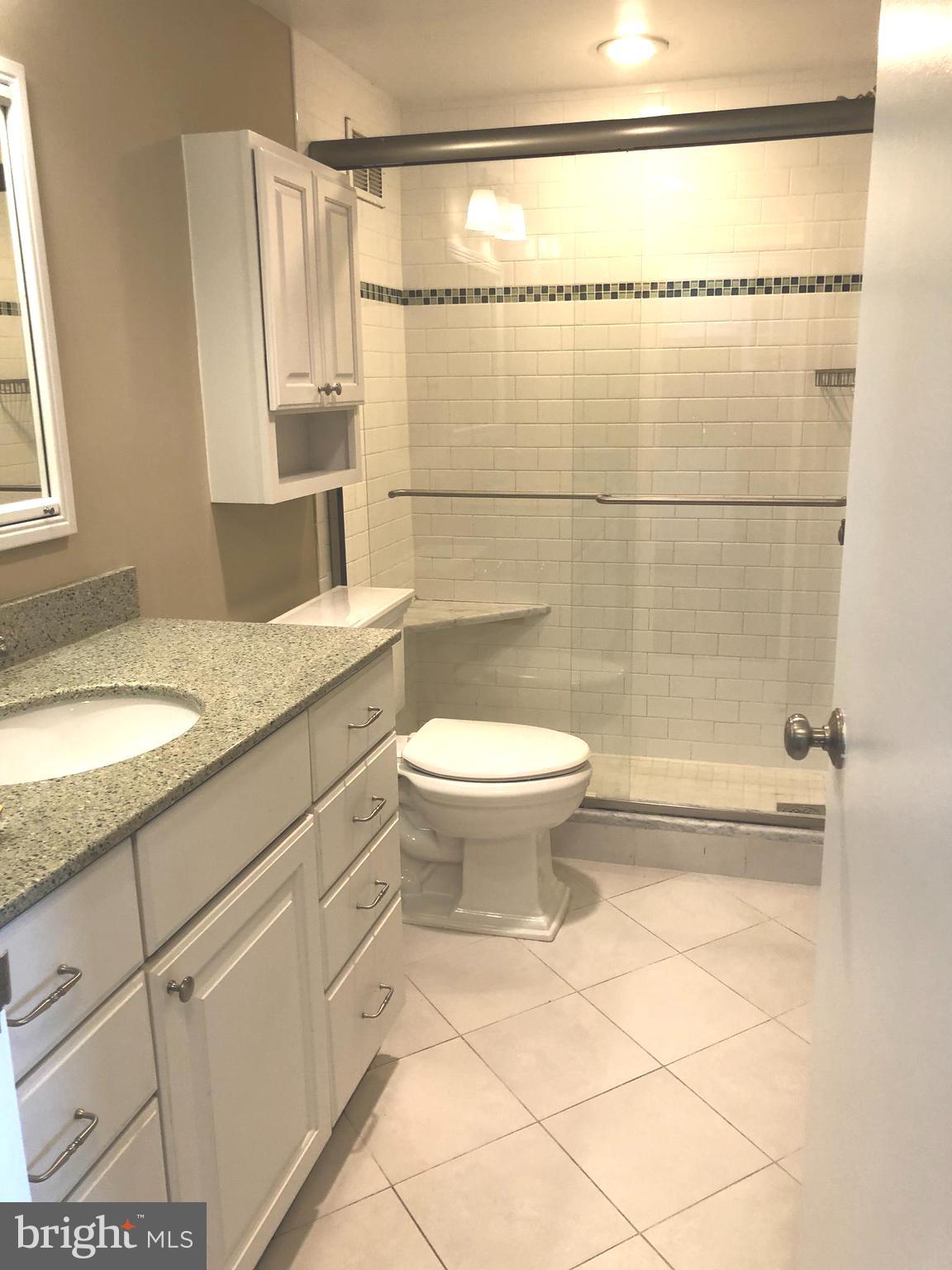 PROMENADE TOWERS - Residential