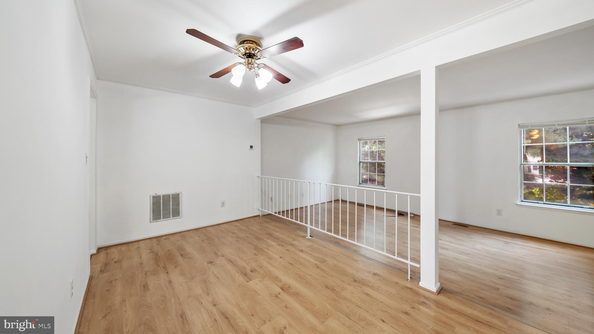 DERWOOD STATION - Residential Lease