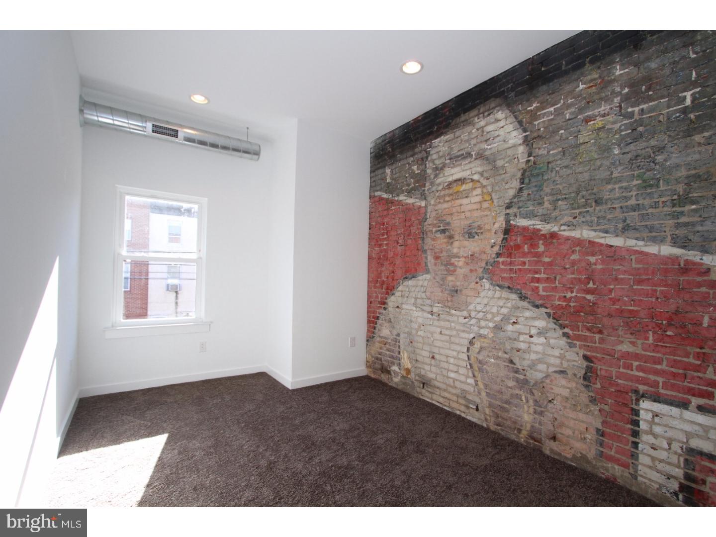 PORT RICHMOND - Residential Lease