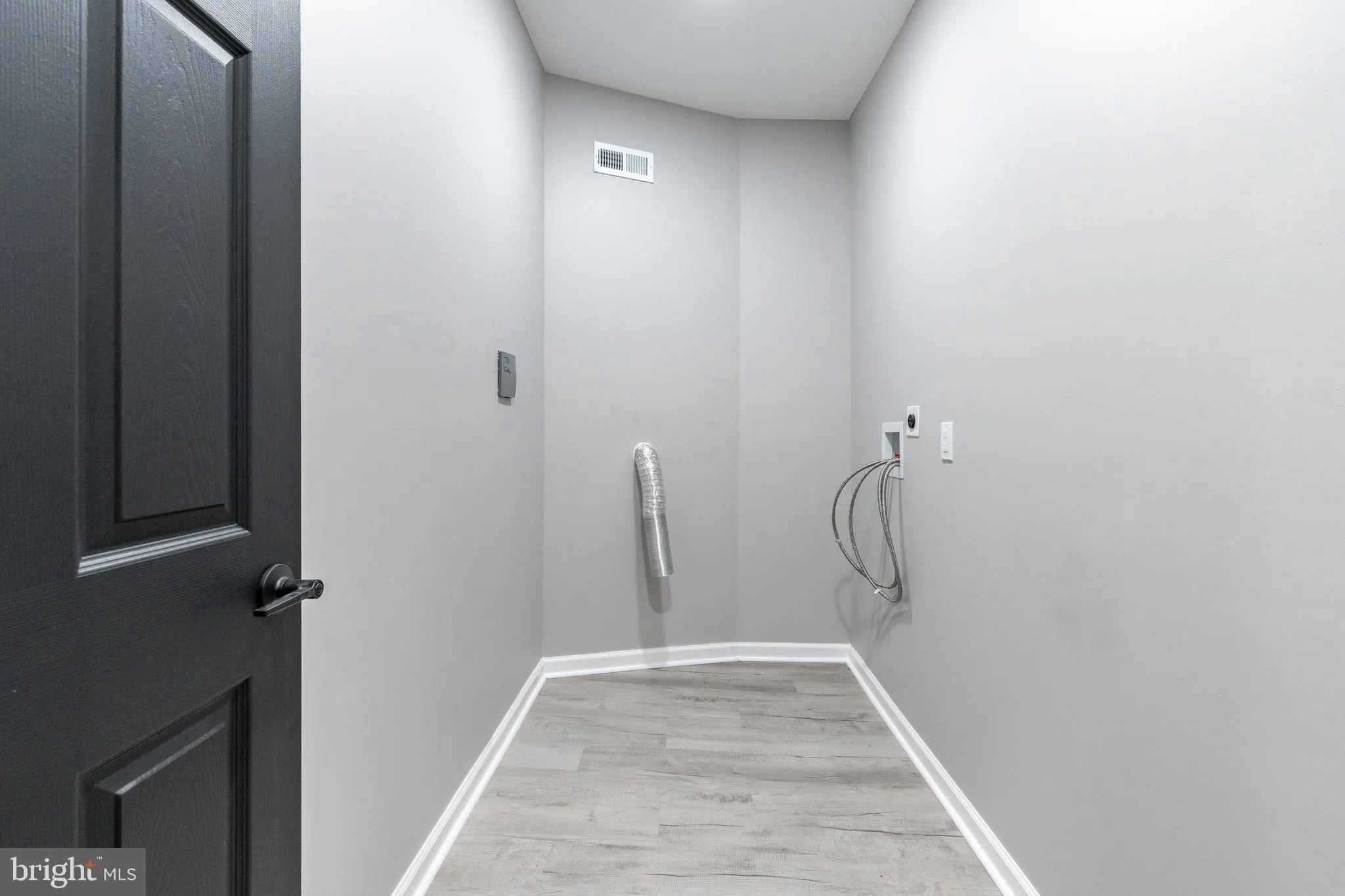 Philadelphia, Pennsylvania 19143, United States, 3 Bedrooms Bedrooms, ,3 BathroomsBathrooms,Residential,Active,146931