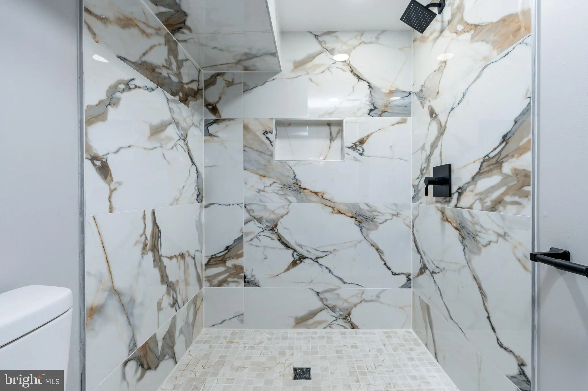 Philadelphia, Pennsylvania 19143, United States, 3 Bedrooms Bedrooms, ,3 BathroomsBathrooms,Residential,Active,146931