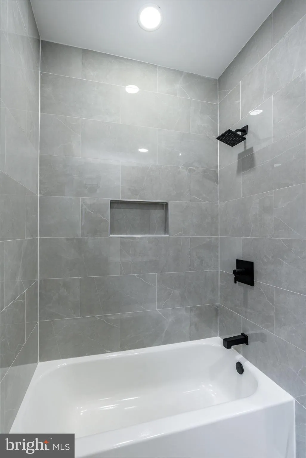 Philadelphia, Pennsylvania 19143, United States, 3 Bedrooms Bedrooms, ,3 BathroomsBathrooms,Residential,Active,146931