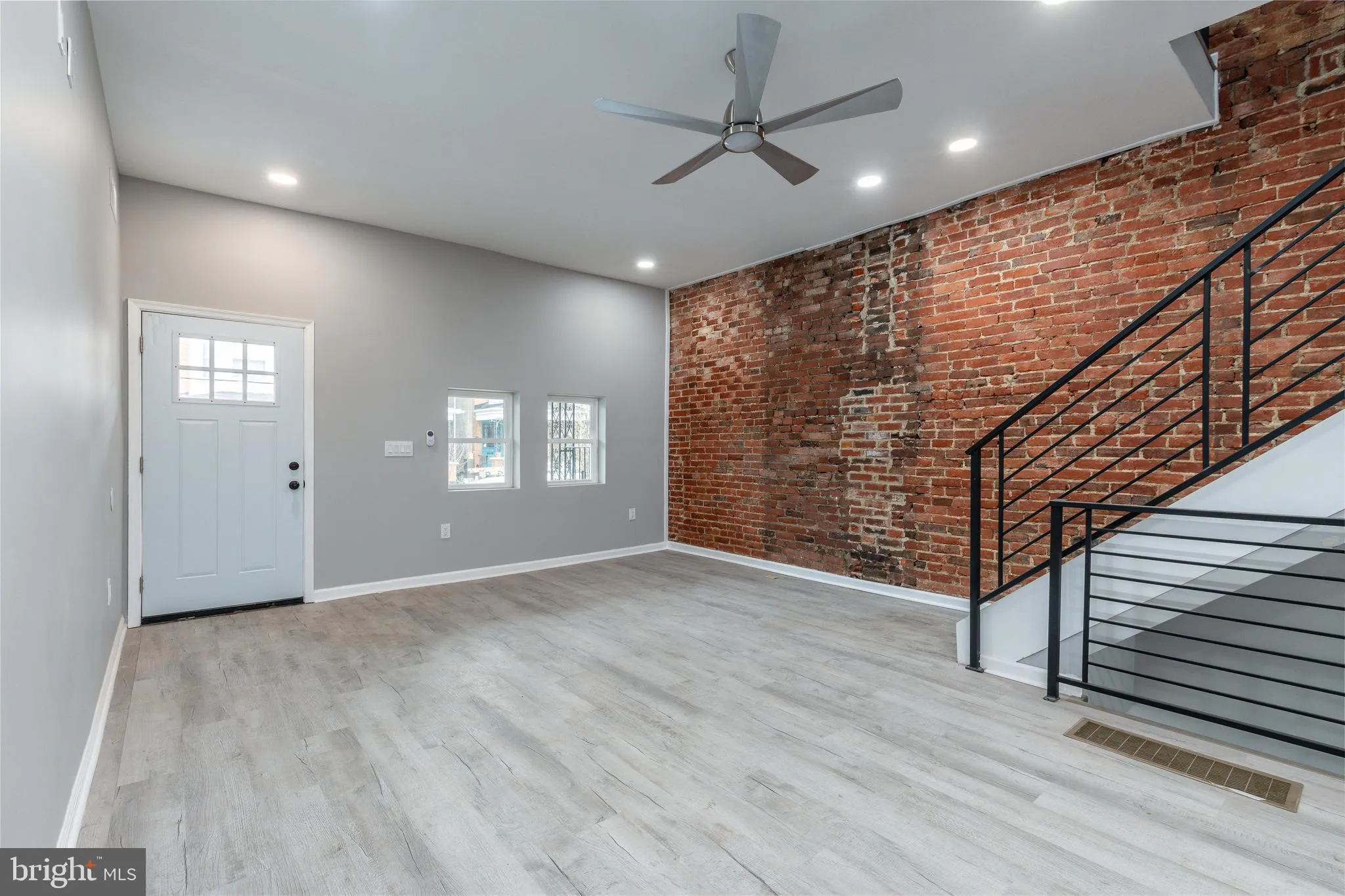 Philadelphia, Pennsylvania 19143, United States, 3 Bedrooms Bedrooms, ,3 BathroomsBathrooms,Residential,Active,146931