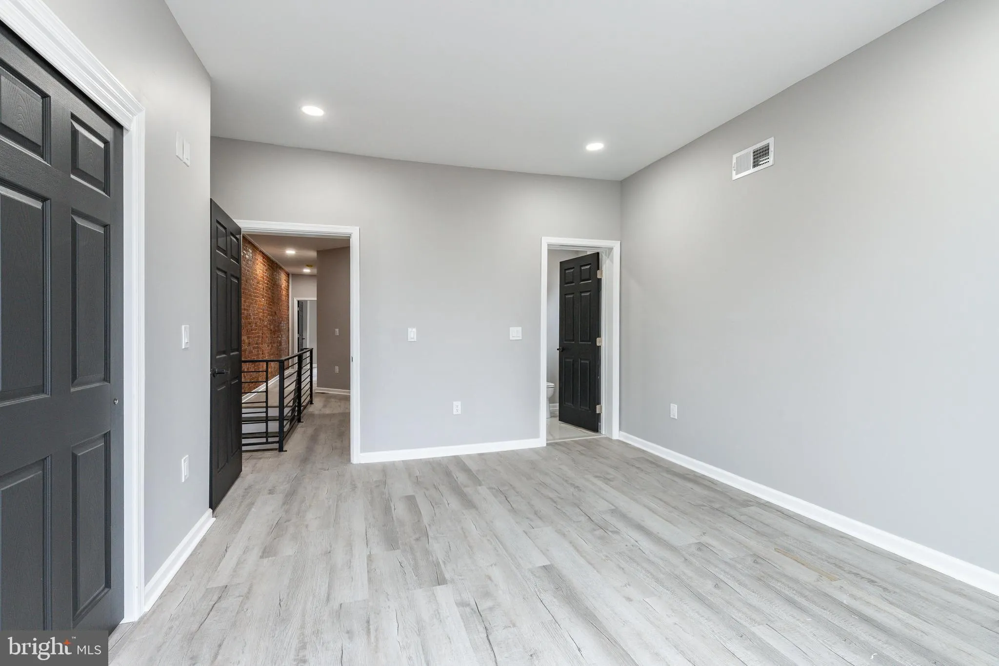 Philadelphia, Pennsylvania 19143, United States, 3 Bedrooms Bedrooms, ,3 BathroomsBathrooms,Residential,Active,146931