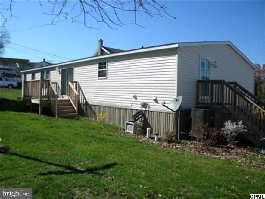 Like new 2013 single story on Mifflin Hill. Dream kitchen with appliances included. 3 BR/2BA. Master suite w/walk-in closet, garden tub, double sink & ceramic tile shower. Utility room has wash sink & cabinetry. Looking for 1 level living w/little exterior maintenance.. check this one out!