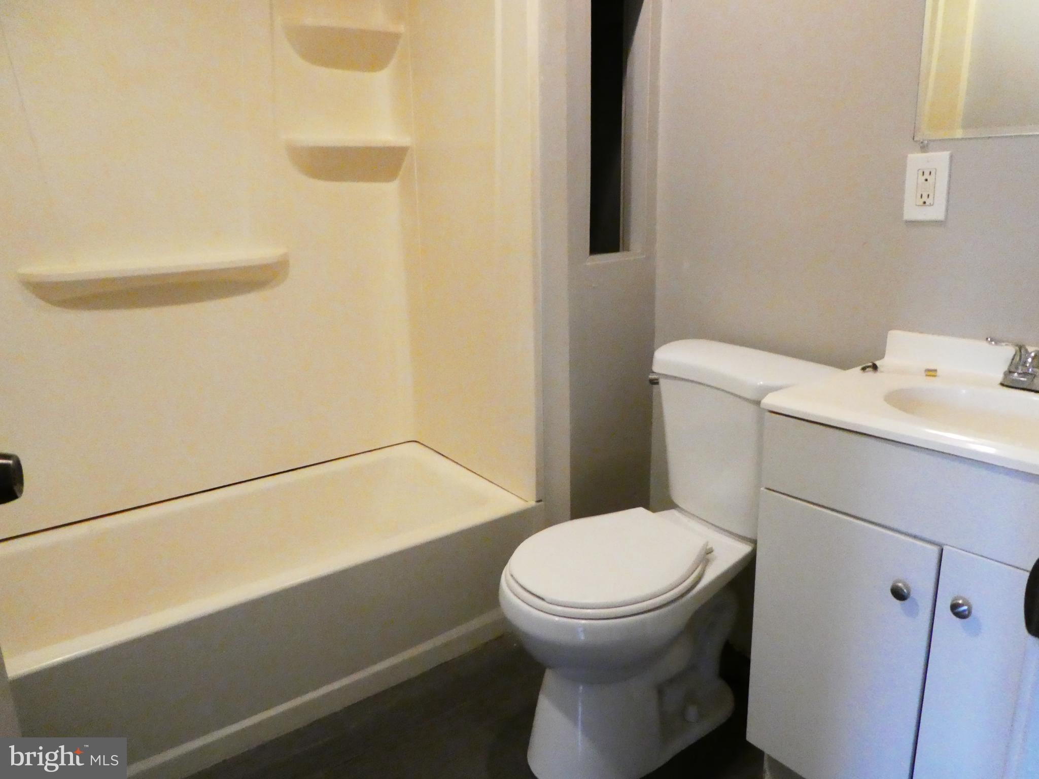 FELTONVILLE - Residential Income