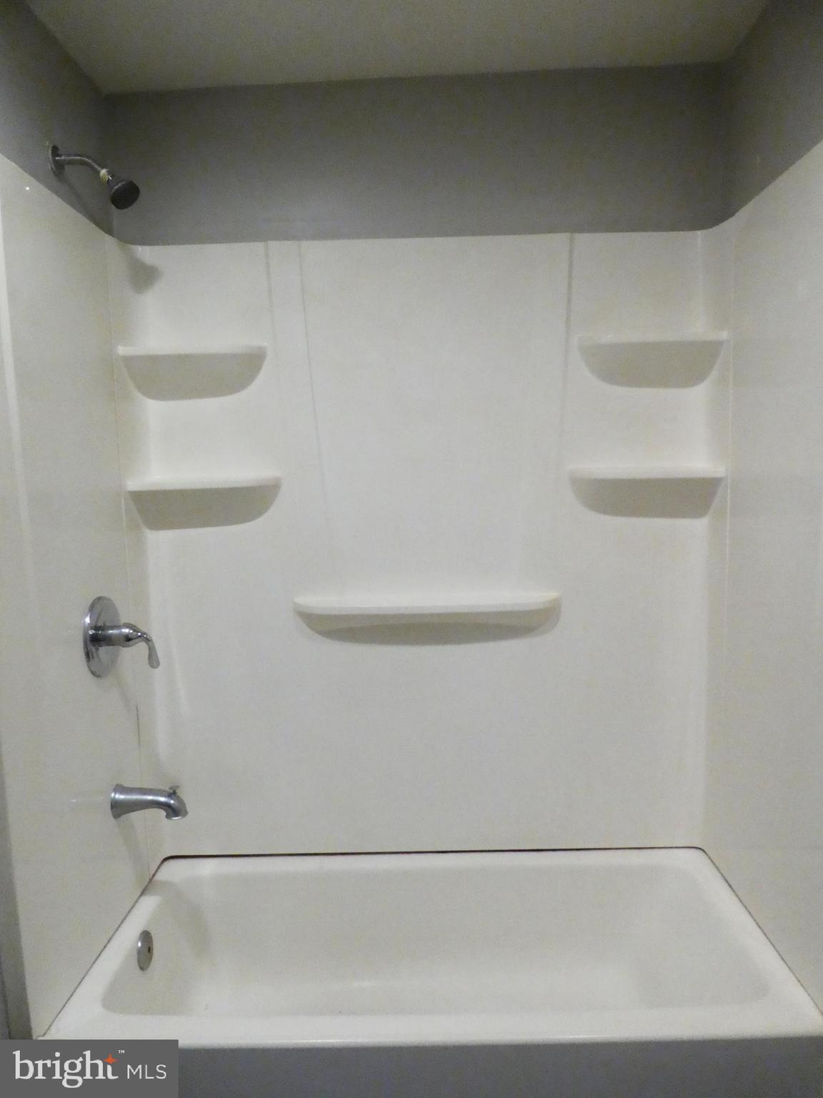 FELTONVILLE - Residential Income