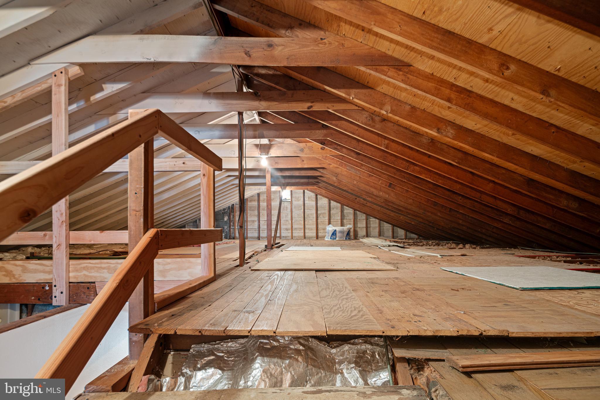 TRAYMORE MANOR - Residential