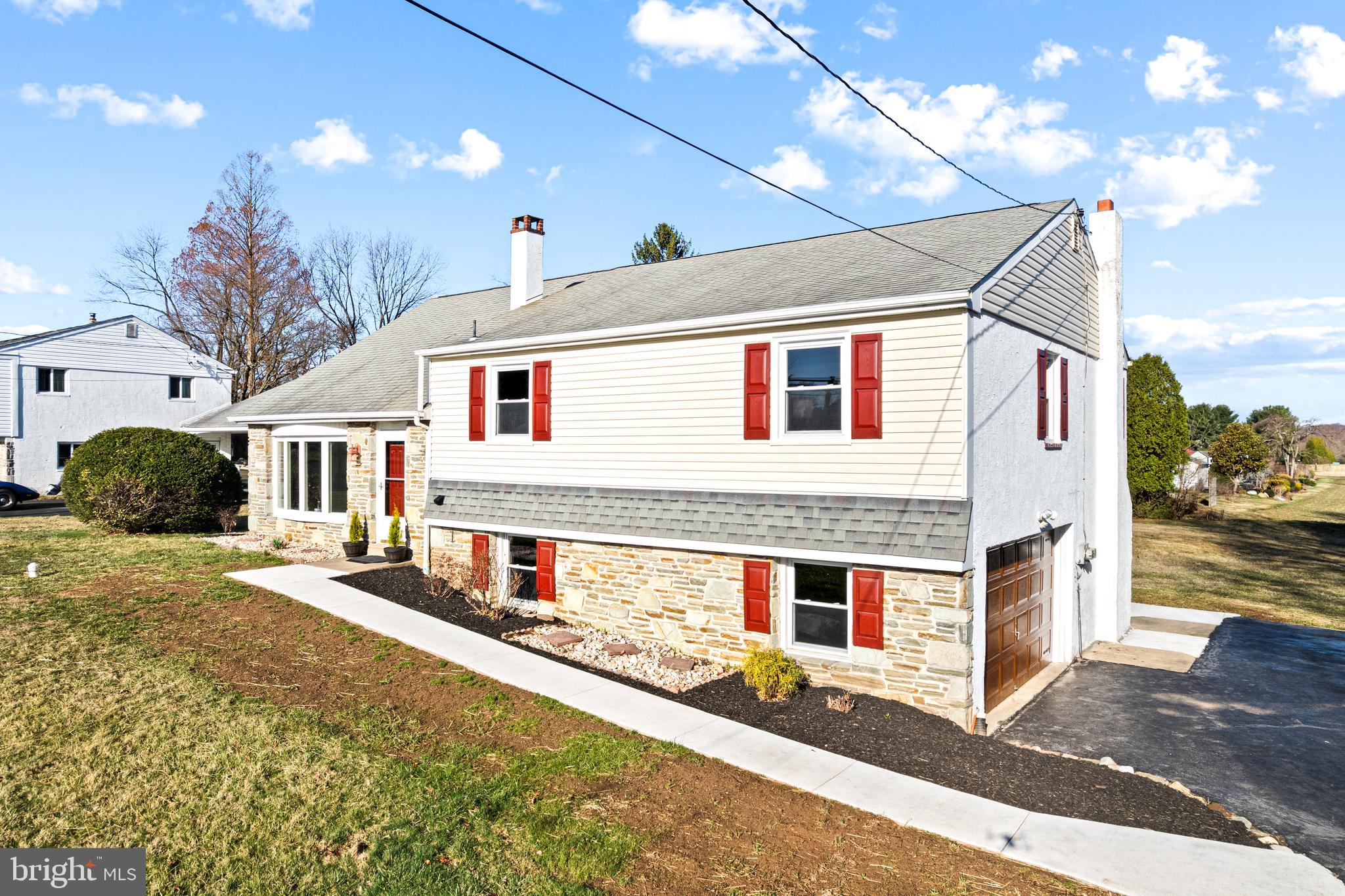 TRAYMORE MANOR - Residential