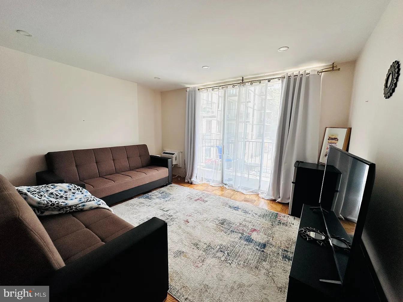 BARCROFT HILLS - Residential Lease