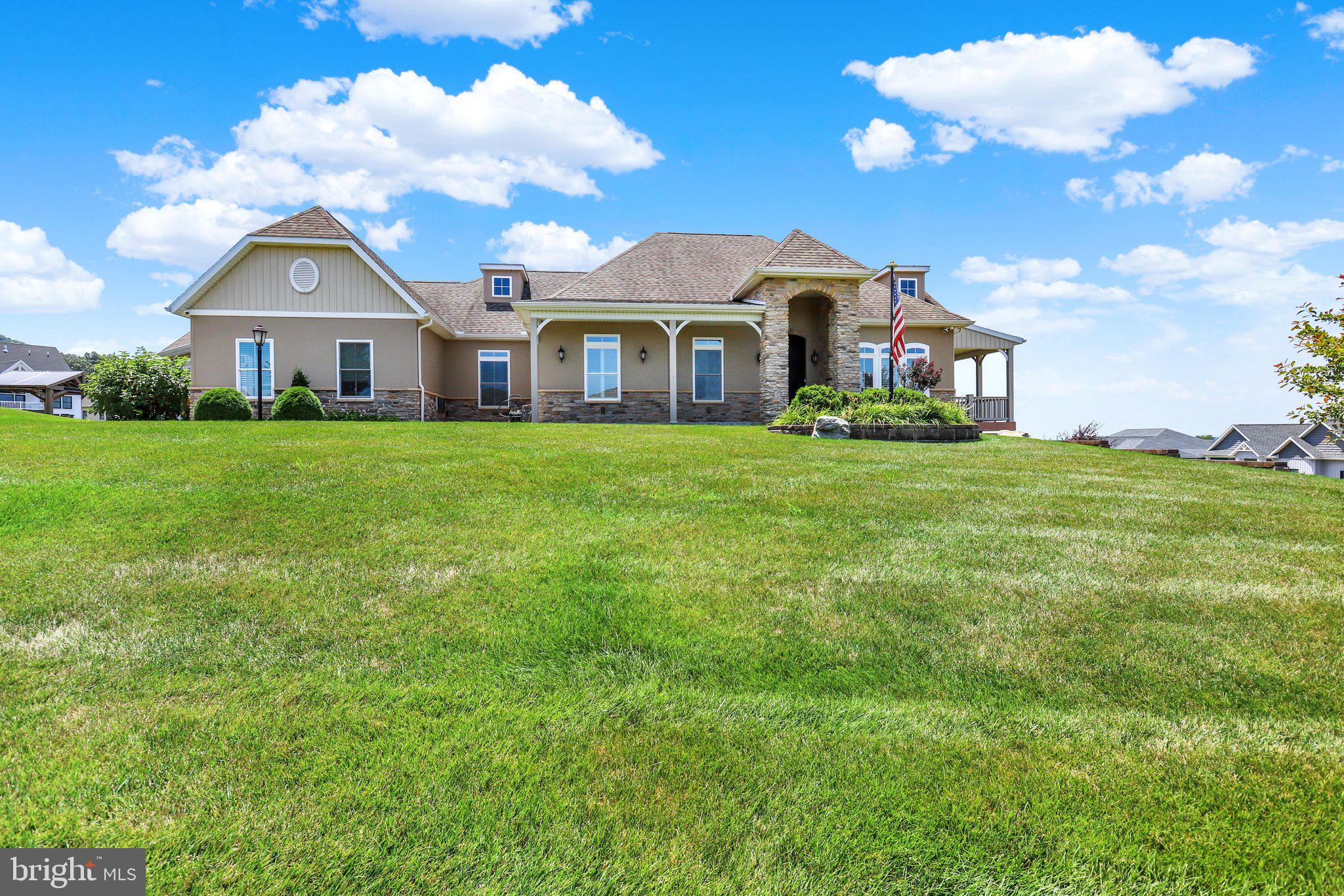 6804 LYTHAM LANE