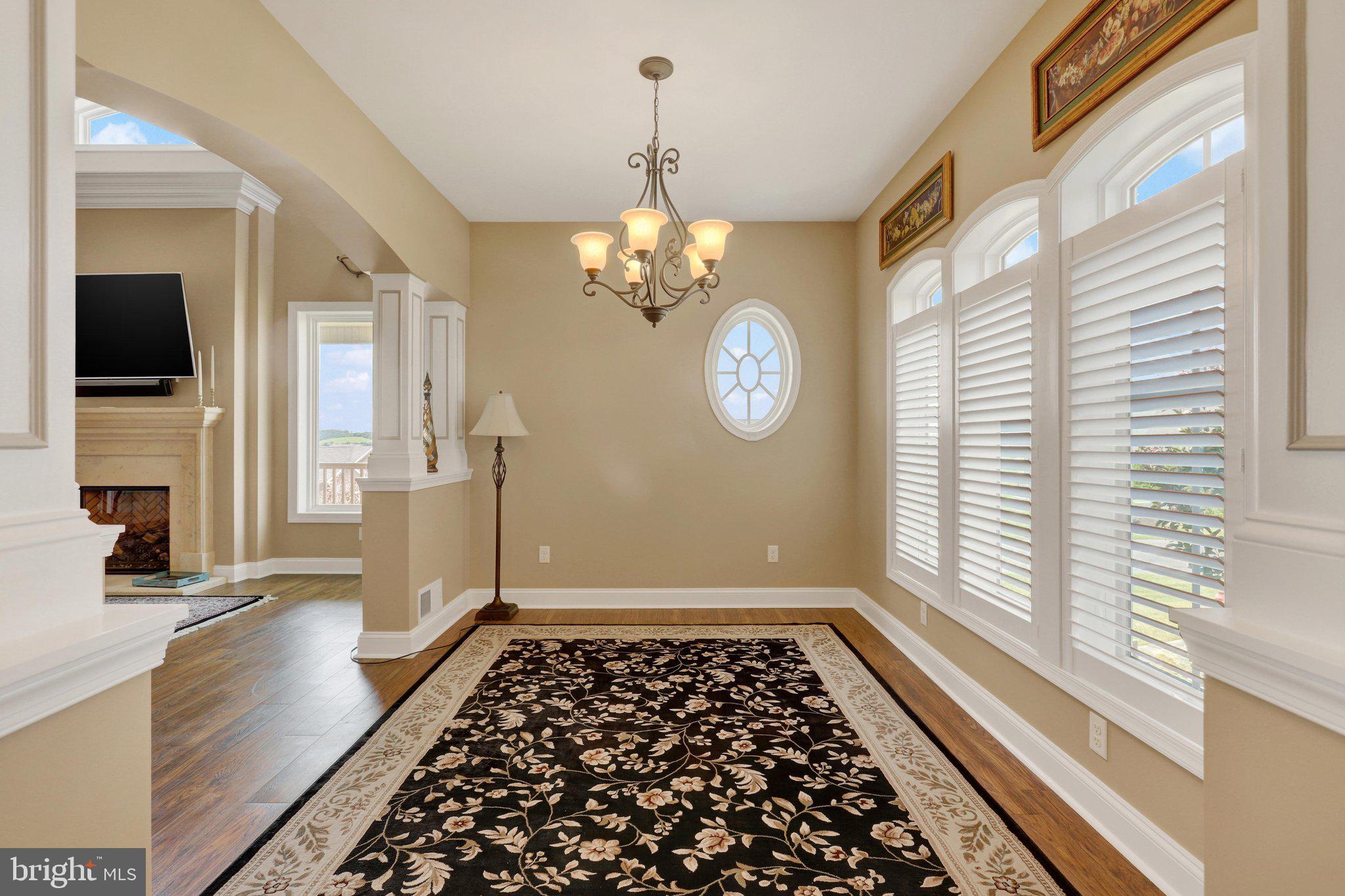 6804 LYTHAM LANE