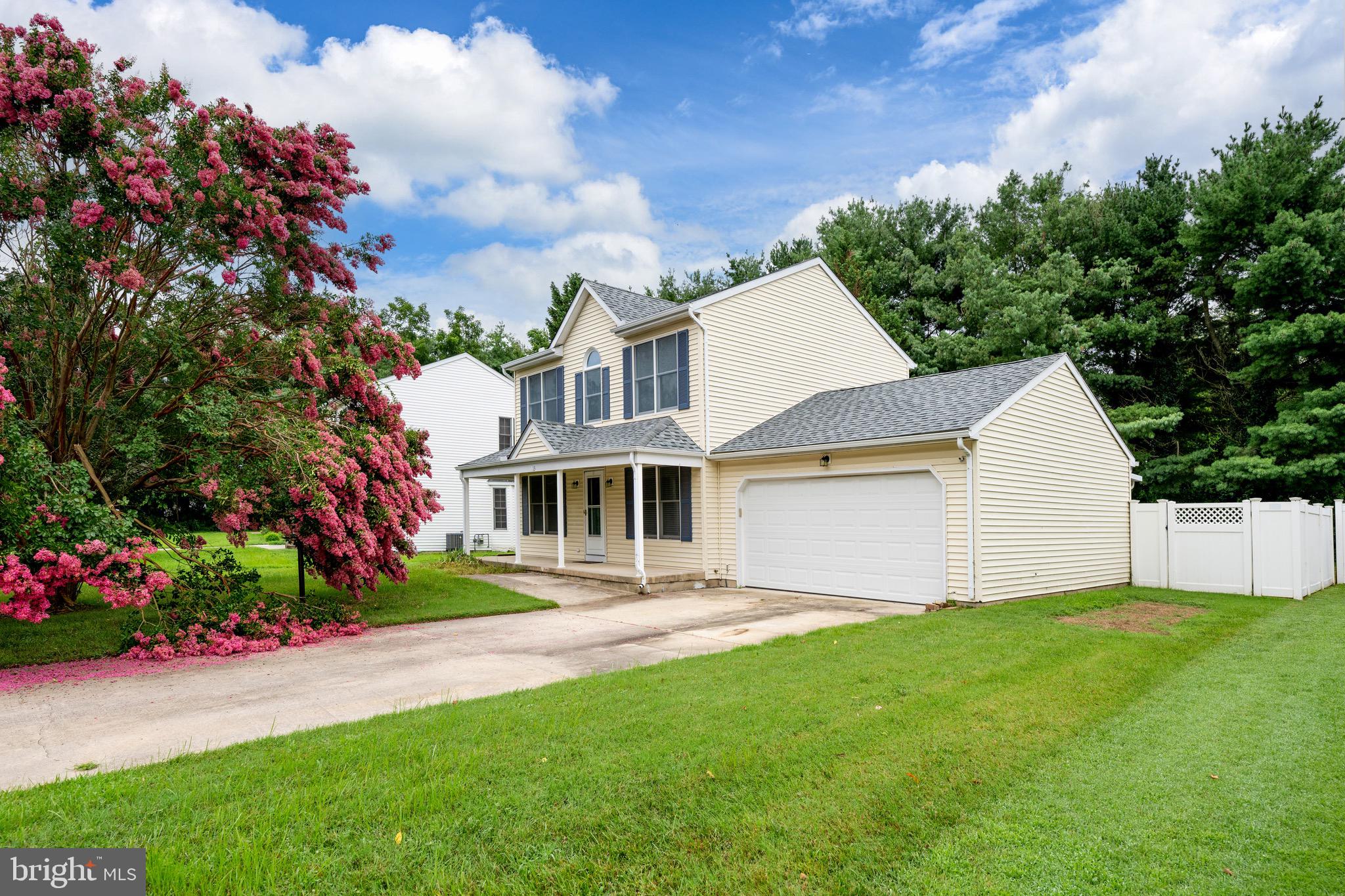 13 LORDSHIP LANE