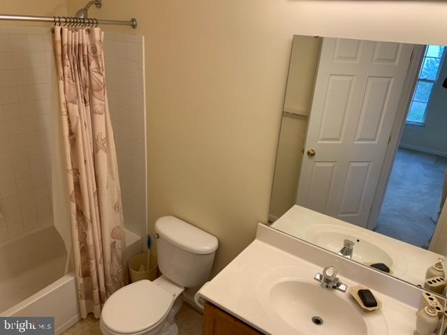 VISTA GARDENS PLAT 1> - Residential Lease