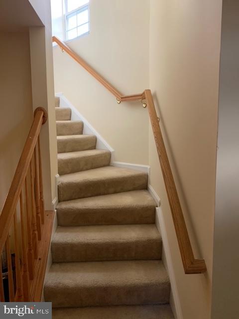 VISTA GARDENS PLAT 1> - Residential Lease