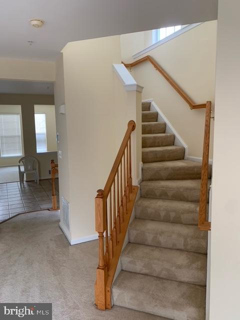 VISTA GARDENS PLAT 1> - Residential Lease