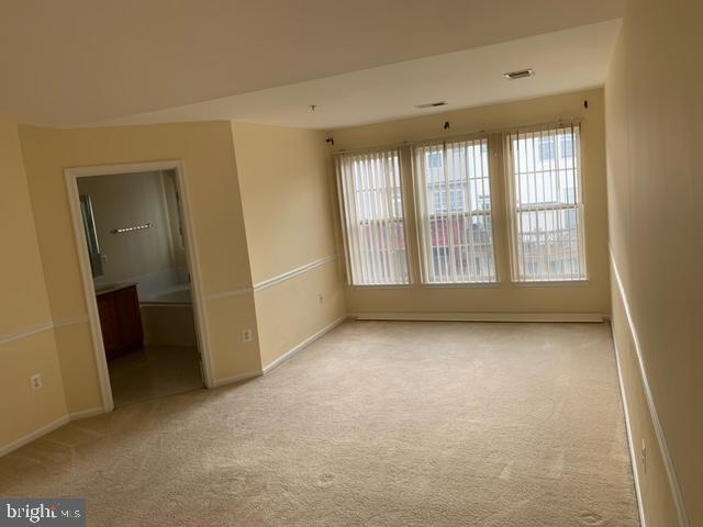 VISTA GARDENS PLAT 1> - Residential Lease